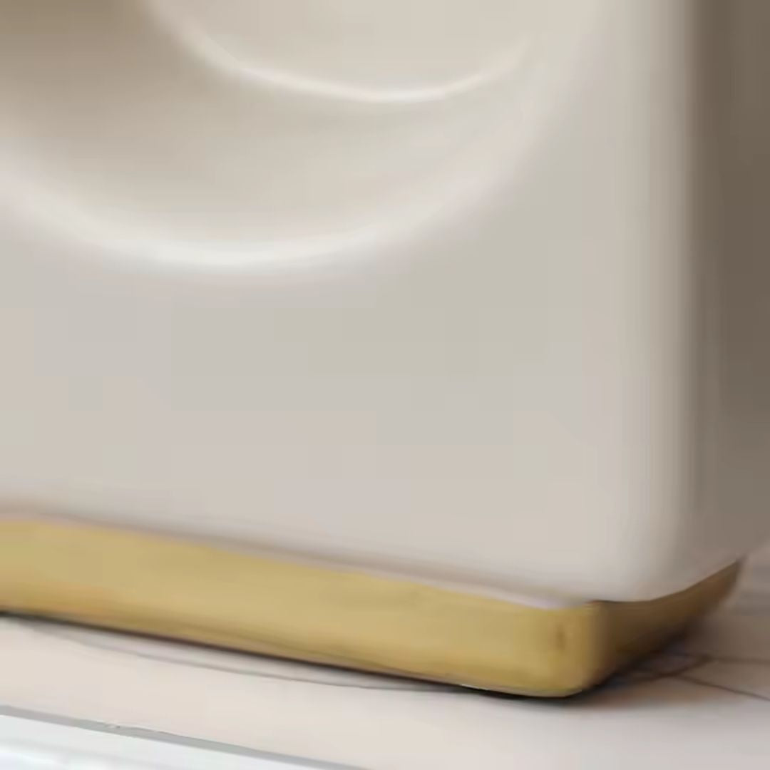 Gold Base Ceramic Table Clock FD-D25010 - Clocks - ebarza Furniture UAE | Shop Modern Furniture in Abu Dhabi & Dubai - مفروشات ايبازرا في الامارات | تسوق اثاث عصري وديكورات مميزة في دبي وابوظبي
