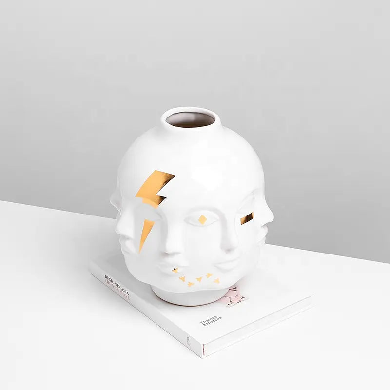 Gold Face Vase FA-D22133 - Vases - ebarza Furniture UAE | Shop Modern Furniture in Abu Dhabi & Dubai - مفروشات ايبازرا في الامارات | تسوق اثاث عصري وديكورات مميزة في دبي وابوظبي