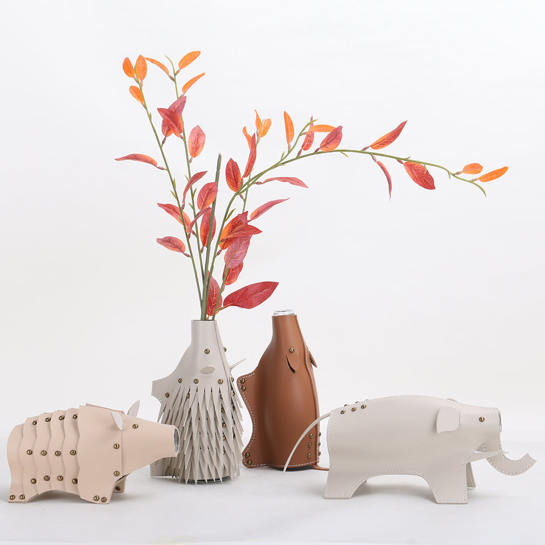 Rhino Vase/Sculpture KB3023 - Vases - ebarza Furniture UAE | Shop Modern Furniture in Abu Dhabi & Dubai - مفروشات ايبازرا في الامارات | تسوق اثاث عصري وديكورات مميزة في دبي وابوظبي