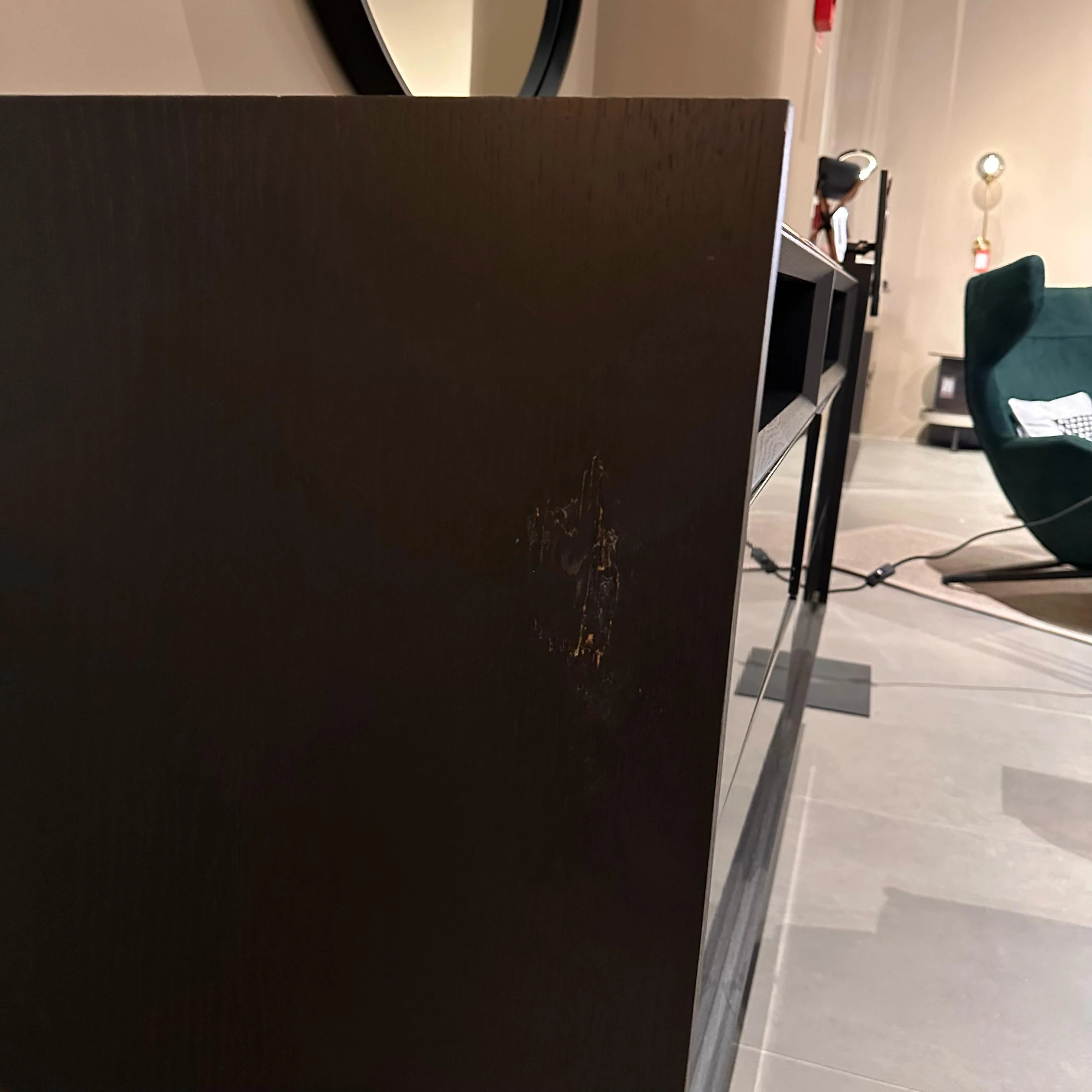 Display Item - Collection Grey Dresser And Mirror YLCG-DM-YAS - DISPLAY ITEM - ebarza Furniture UAE | Shop Modern Furniture in Abu Dhabi & Dubai - مفروشات ايبازرا في الامارات | تسوق اثاث عصري وديكورات مميزة في دبي وابوظبي