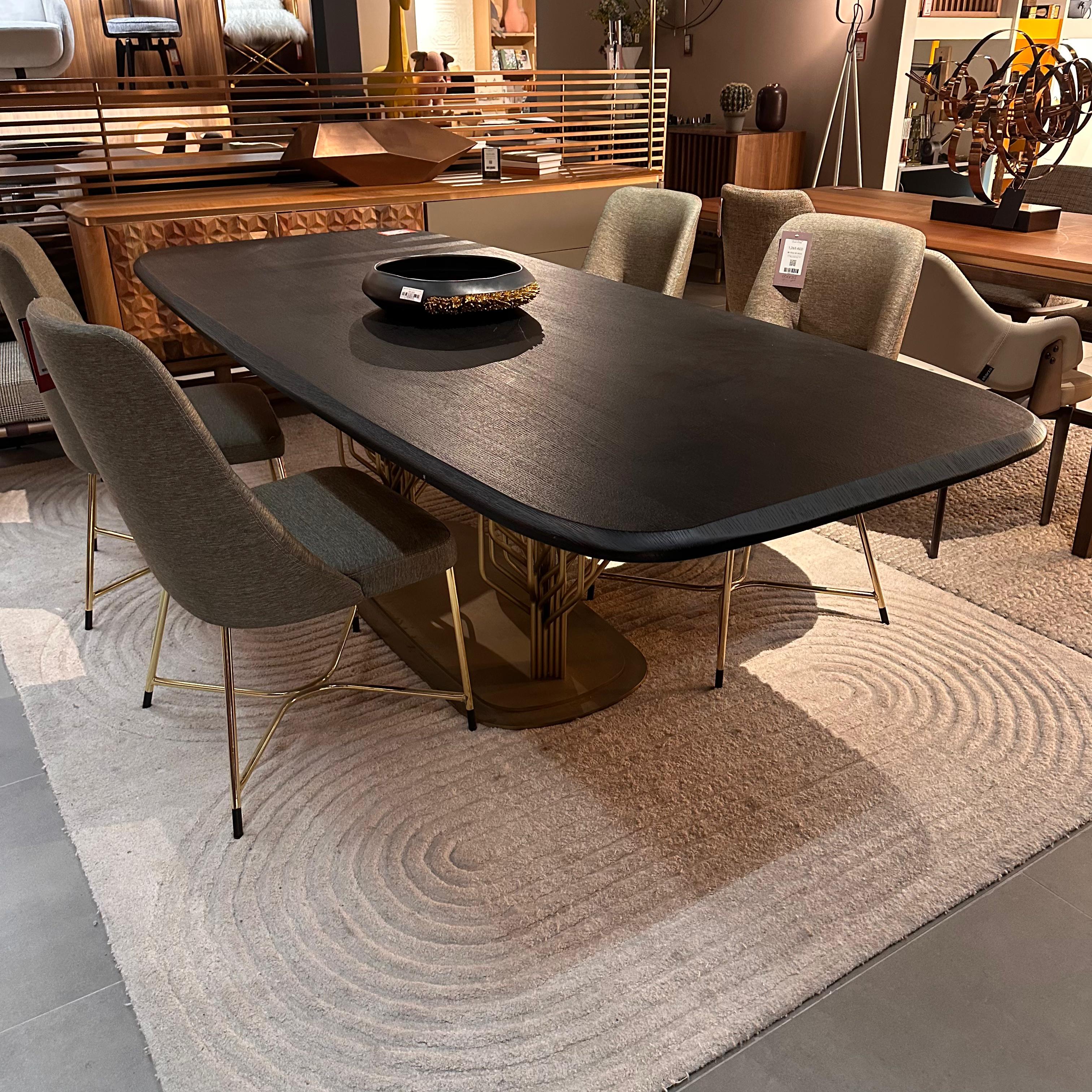 Disply item - Bug Dining Table Bug-240 - DISPLAY ITEM - ebarza Furniture UAE | Shop Modern Furniture in Abu Dhabi & Dubai - مفروشات ايبازرا في الامارات | تسوق اثاث عصري وديكورات مميزة في دبي وابوظبي