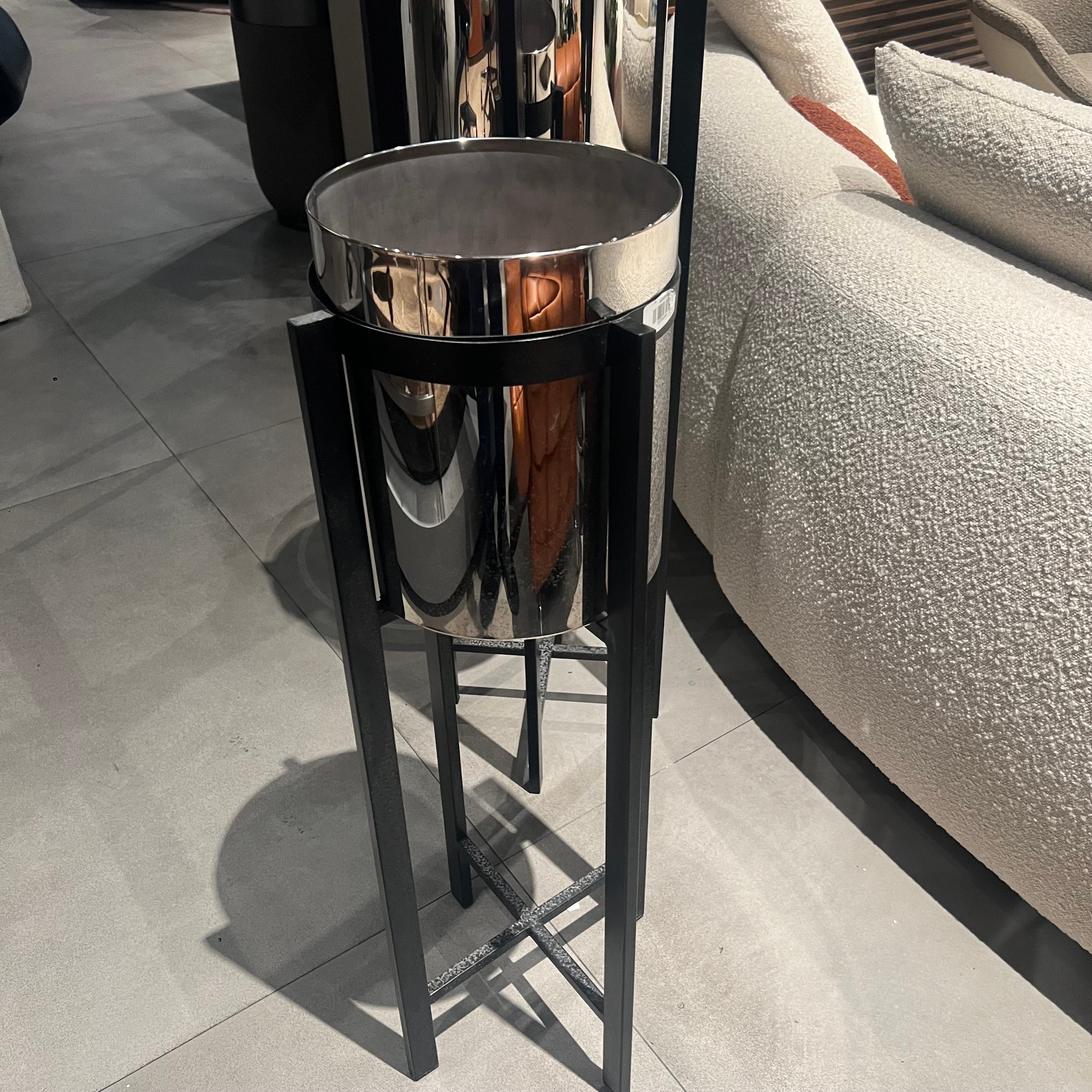 Display Item - Set Of 2 Planter/Flower Box Jks078-77 Tg-D14-1-Nakheel - DISPLAY ITEM - ebarza Furniture UAE | Shop Modern Furniture in Abu Dhabi & Dubai - مفروشات ايبازرا في الامارات | تسوق اثاث عصري وديكورات مميزة في دبي وابوظبي