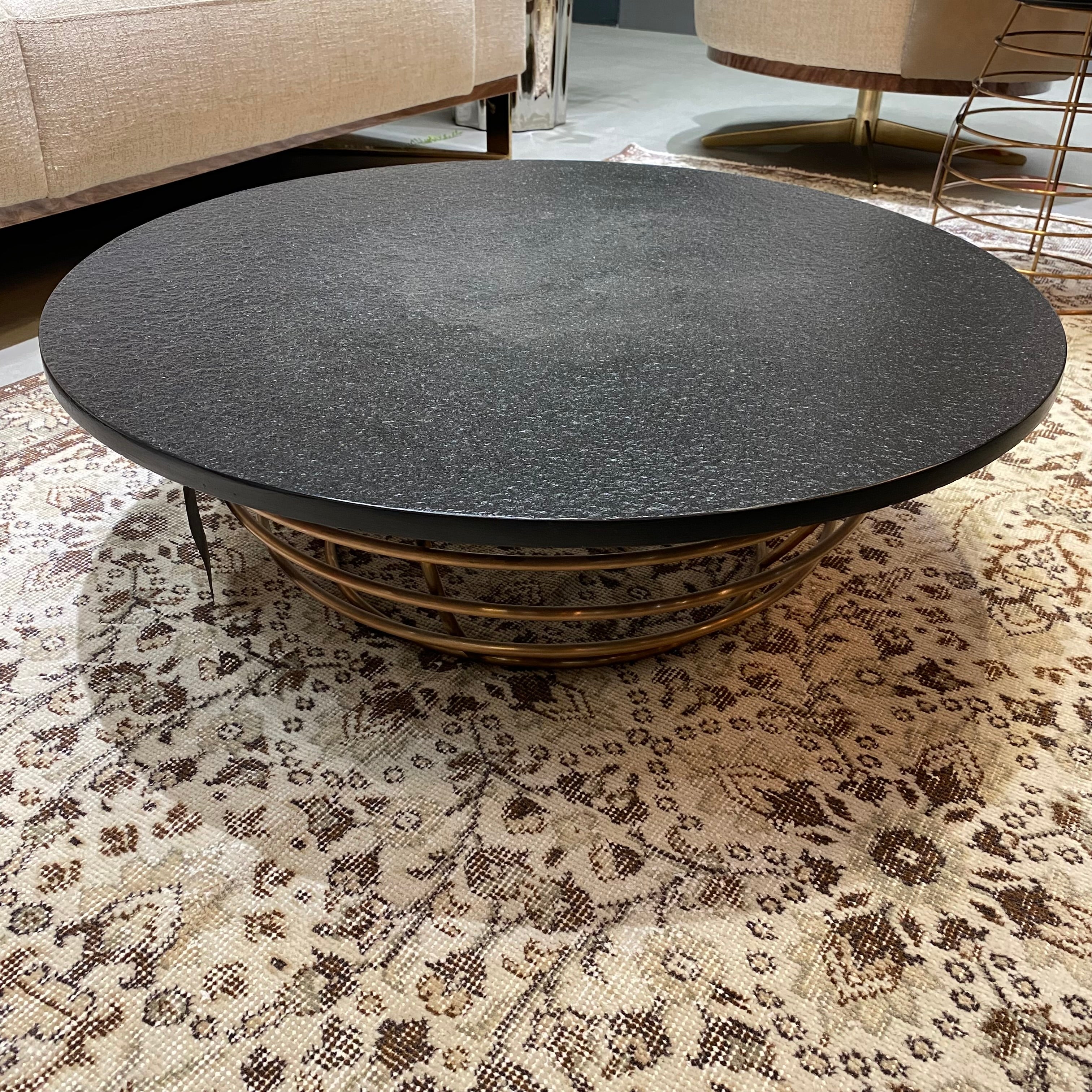 Display Item - Natural Volakas Stone Table Lt009B-Nakheel - DISPLAY ITEM - ebarza Furniture UAE | Shop Modern Furniture in Abu Dhabi & Dubai - مفروشات ايبازرا في الامارات | تسوق اثاث عصري وديكورات مميزة في دبي وابوظبي