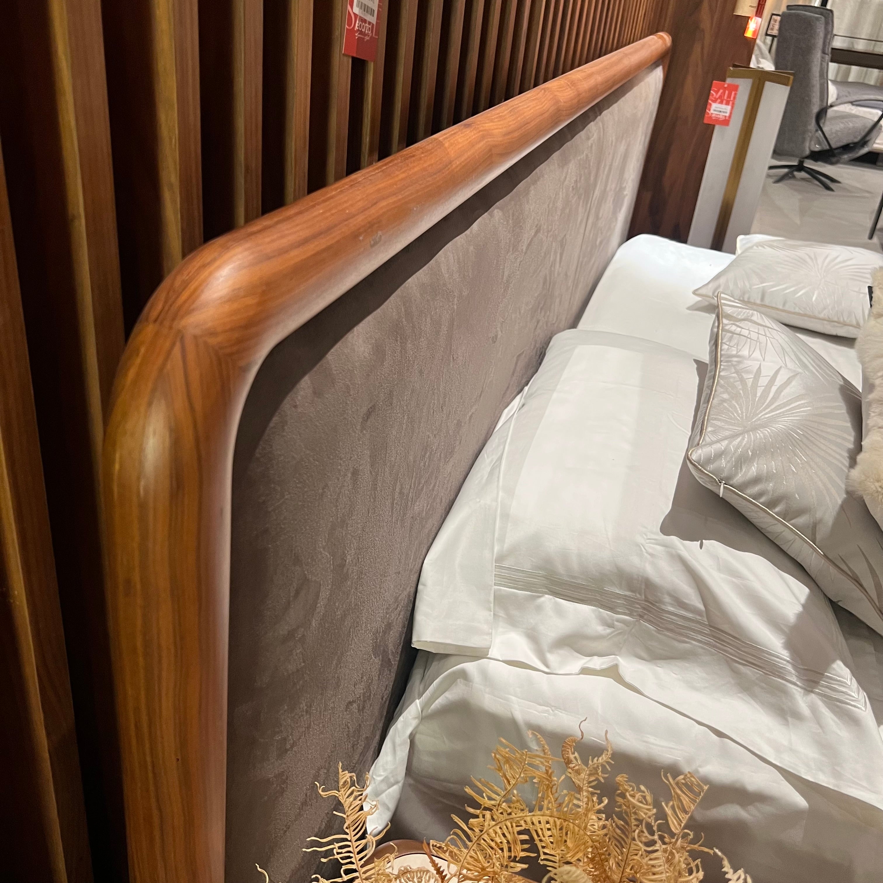 Display Item - Icon Bedstead Icon001-Bedonly Nakheel - DISPLAY ITEM - ebarza Furniture UAE | Shop Modern Furniture in Abu Dhabi & Dubai - مفروشات ايبازرا في الامارات | تسوق اثاث عصري وديكورات مميزة في دبي وابوظبي