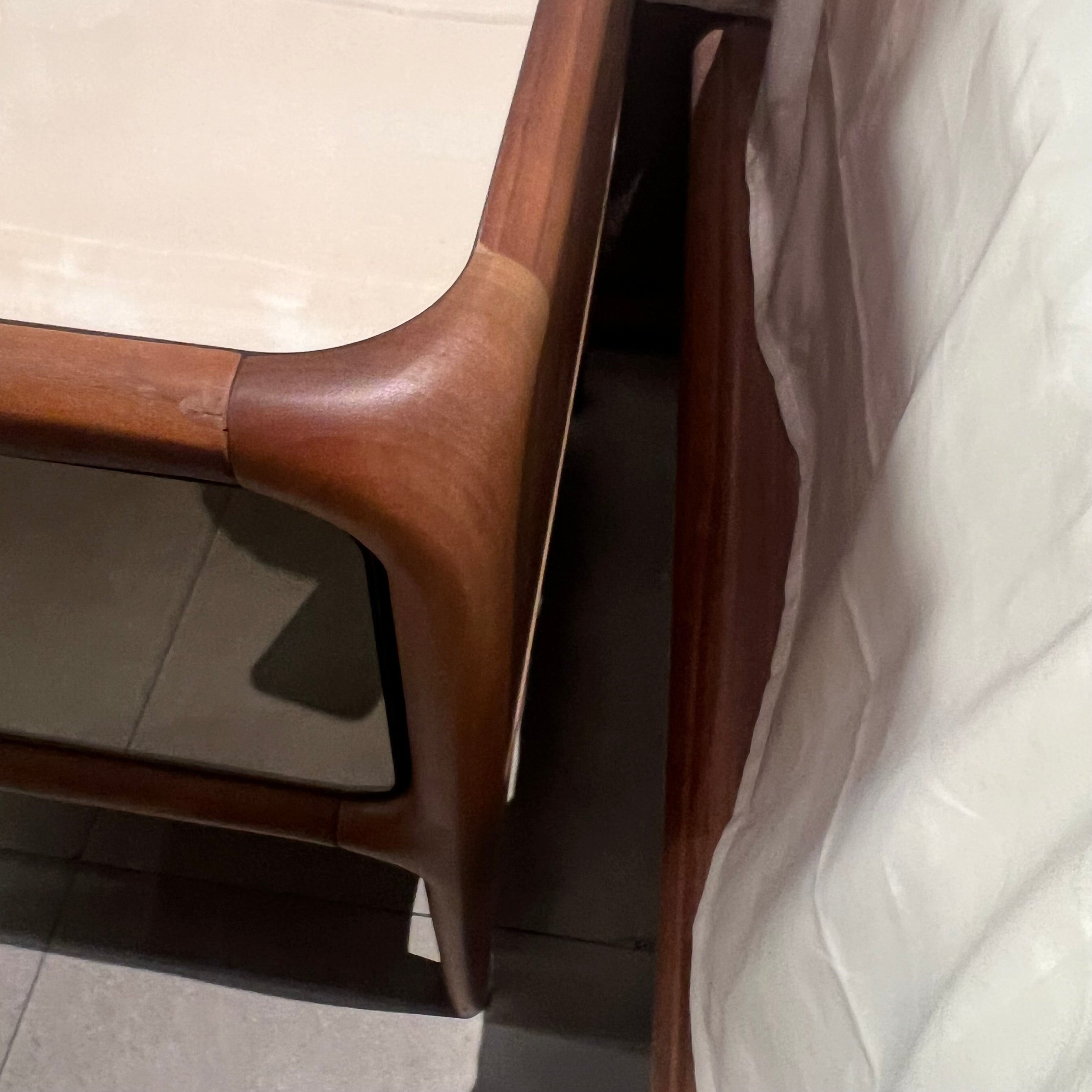 Display Item - 2X Icon Bedside Table Icon001-Sidetable Nakheel - DISPLAY ITEM - ebarza Furniture UAE | Shop Modern Furniture in Abu Dhabi & Dubai - مفروشات ايبازرا في الامارات | تسوق اثاث عصري وديكورات مميزة في دبي وابوظبي