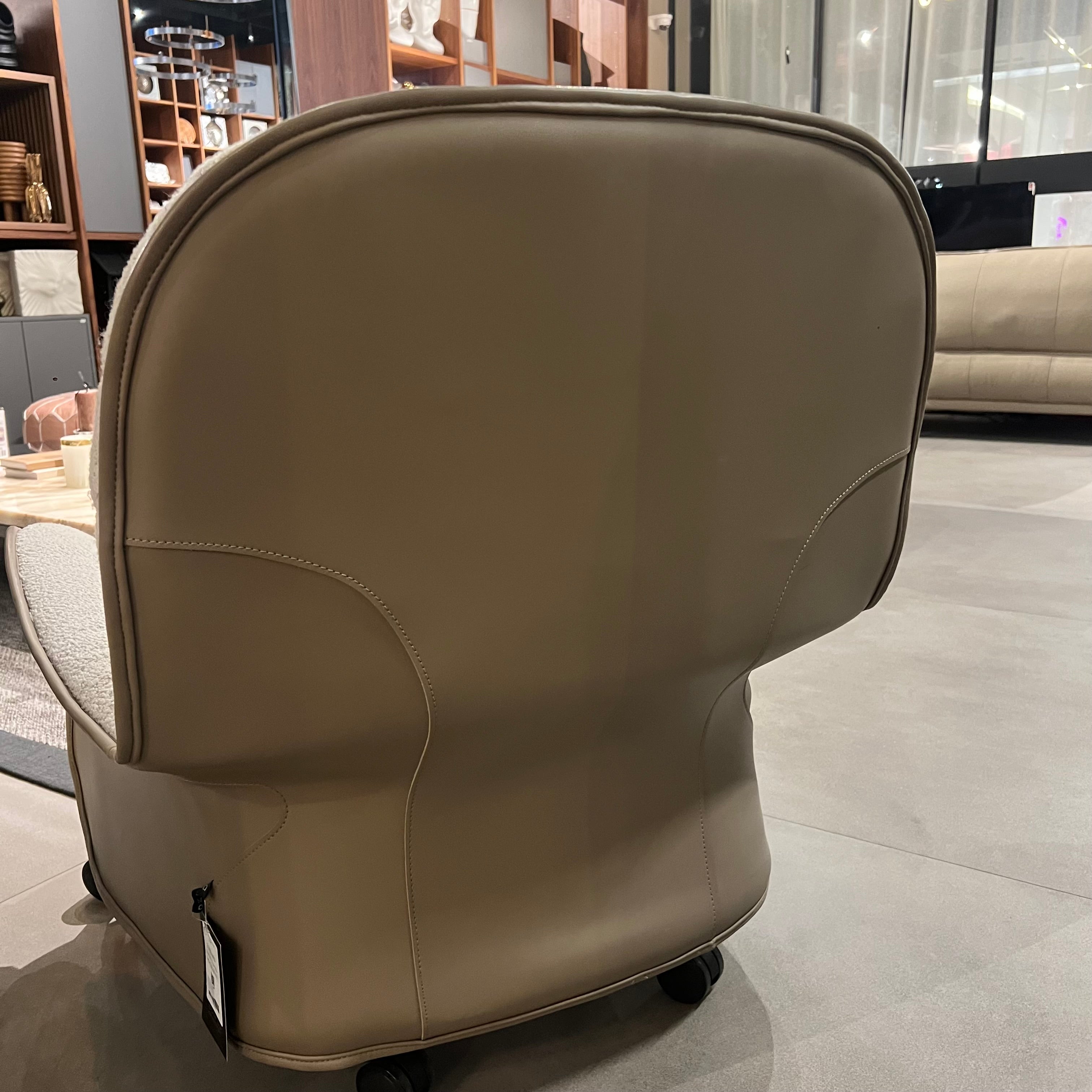 Display Item - New Metz Lounge Chair Lc063 Nakheel - DISPLAY ITEM - ebarza Furniture UAE | Shop Modern Furniture in Abu Dhabi & Dubai - مفروشات ايبازرا في الامارات | تسوق اثاث عصري وديكورات مميزة في دبي وابوظبي