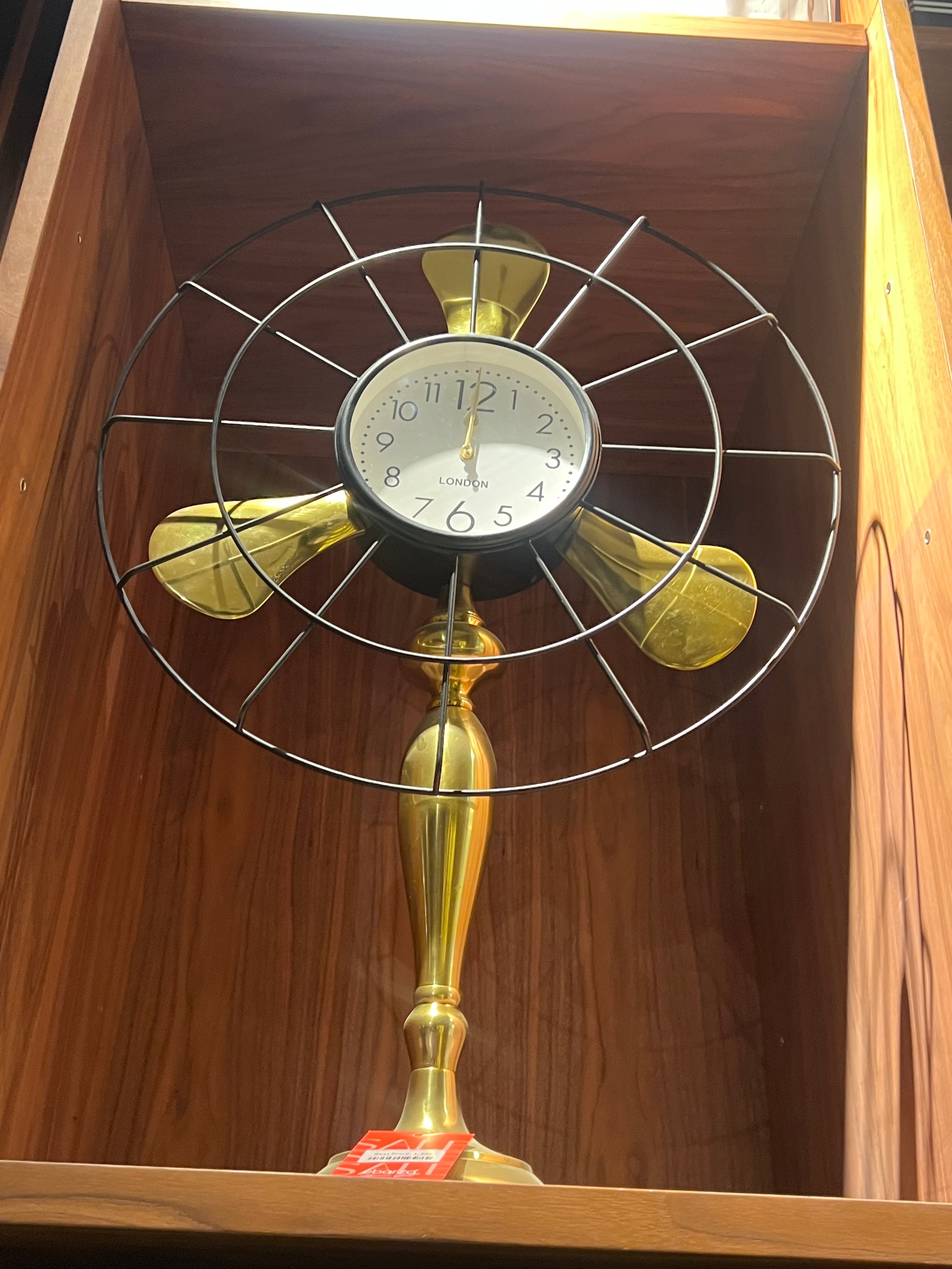 Display Item - Fan-Style Table Clock 14840-02 Nakheel - DISPLAY ITEM - ebarza Furniture UAE | Shop Modern Furniture in Abu Dhabi & Dubai - مفروشات ايبازرا في الامارات | تسوق اثاث عصري وديكورات مميزة في دبي وابوظبي