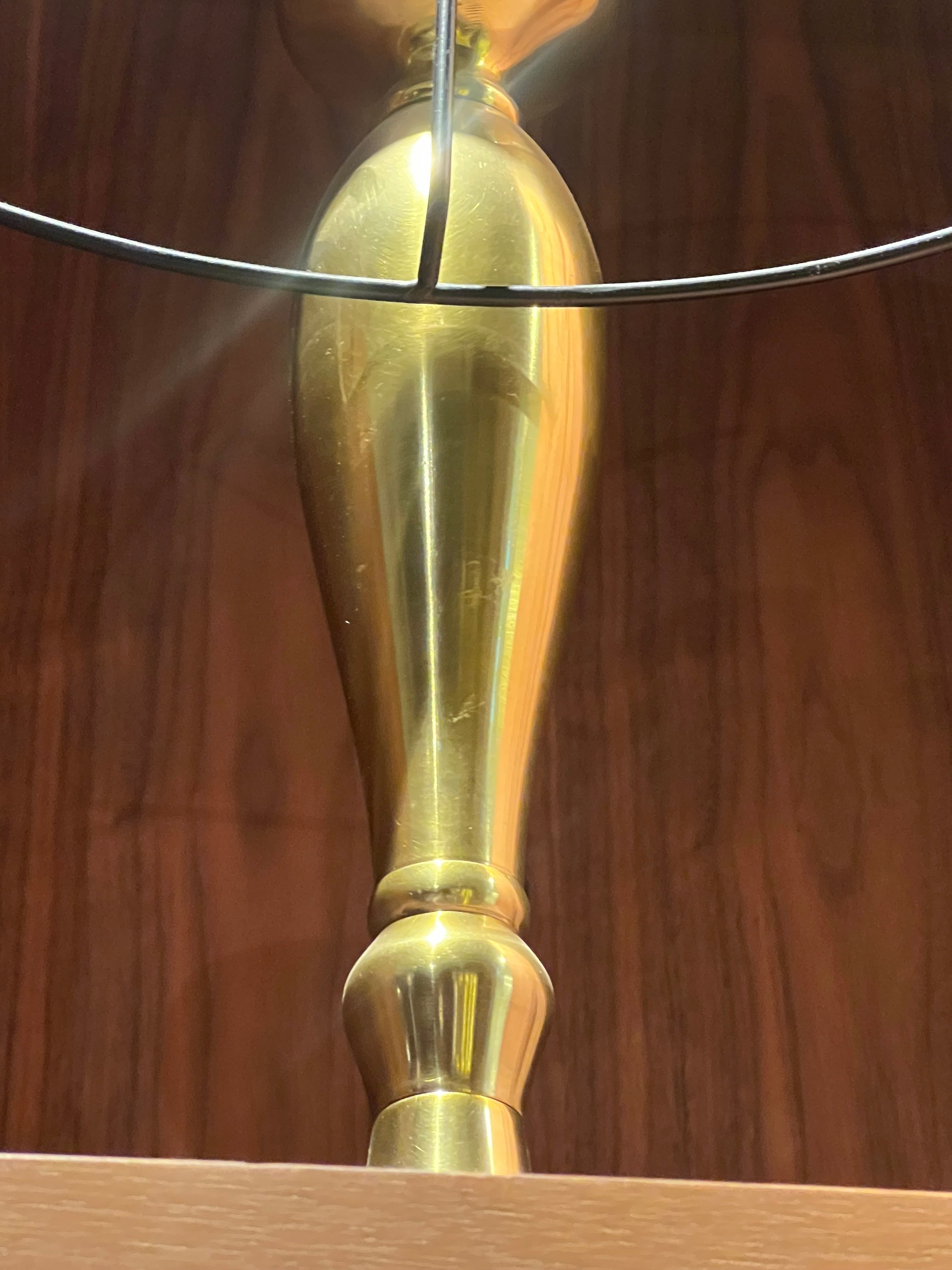 Display Item - Fan-Style Table Clock 14840-02 Nakheel - DISPLAY ITEM - ebarza Furniture UAE | Shop Modern Furniture in Abu Dhabi & Dubai - مفروشات ايبازرا في الامارات | تسوق اثاث عصري وديكورات مميزة في دبي وابوظبي