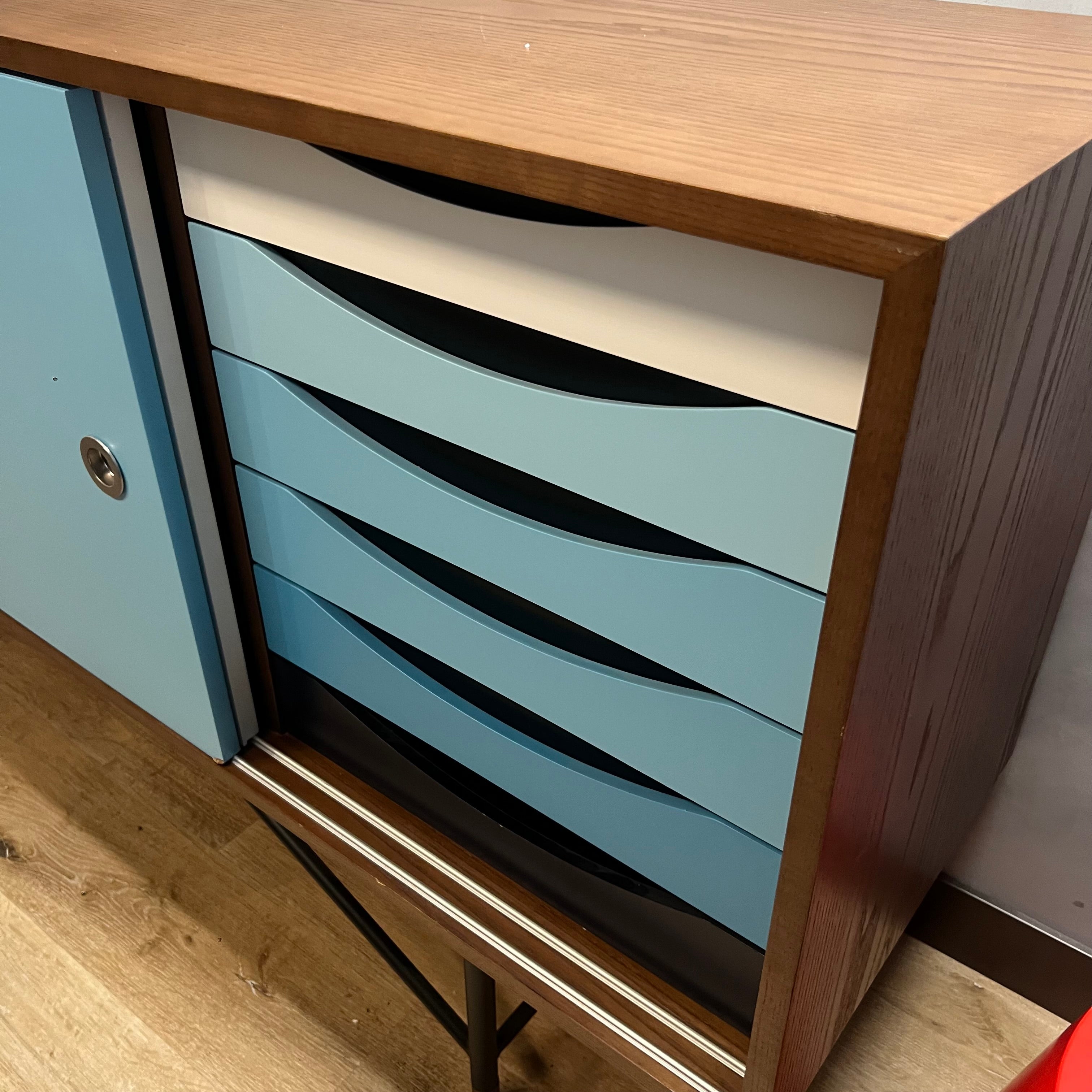 Display Item - Thun 196Cm Cabinet/Sideboard Bp6045-Bsg15156 Nakheel - DISPLAY ITEM - ebarza Furniture UAE | Shop Modern Furniture in Abu Dhabi & Dubai - مفروشات ايبازرا في الامارات | تسوق اثاث عصري وديكورات مميزة في دبي وابوظبي