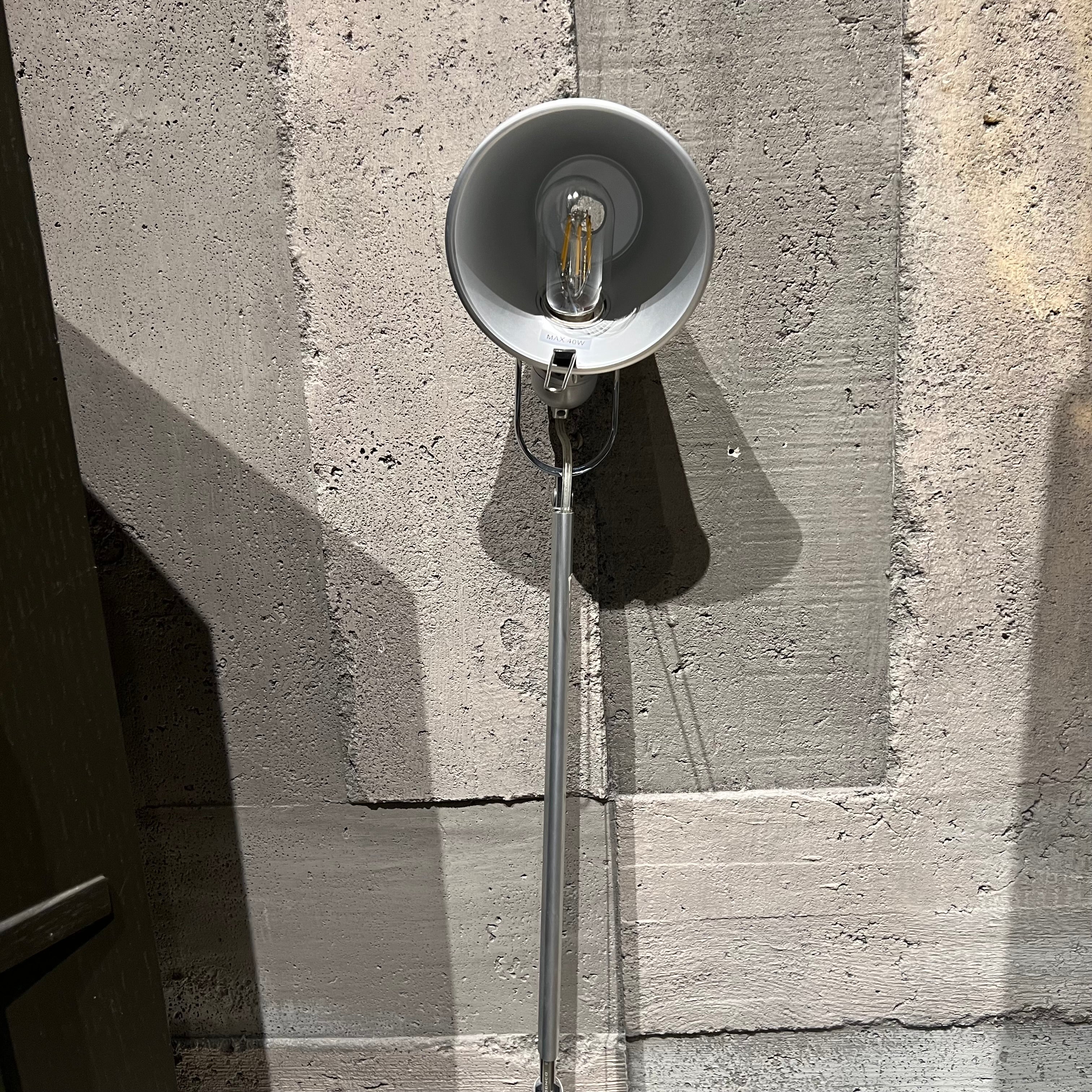 Display Item - Retro Floor Lamp Cl1023Fa-Nakheel - DISPLAY ITEM - ebarza Furniture UAE | Shop Modern Furniture in Abu Dhabi & Dubai - مفروشات ايبازرا في الامارات | تسوق اثاث عصري وديكورات مميزة في دبي وابوظبي