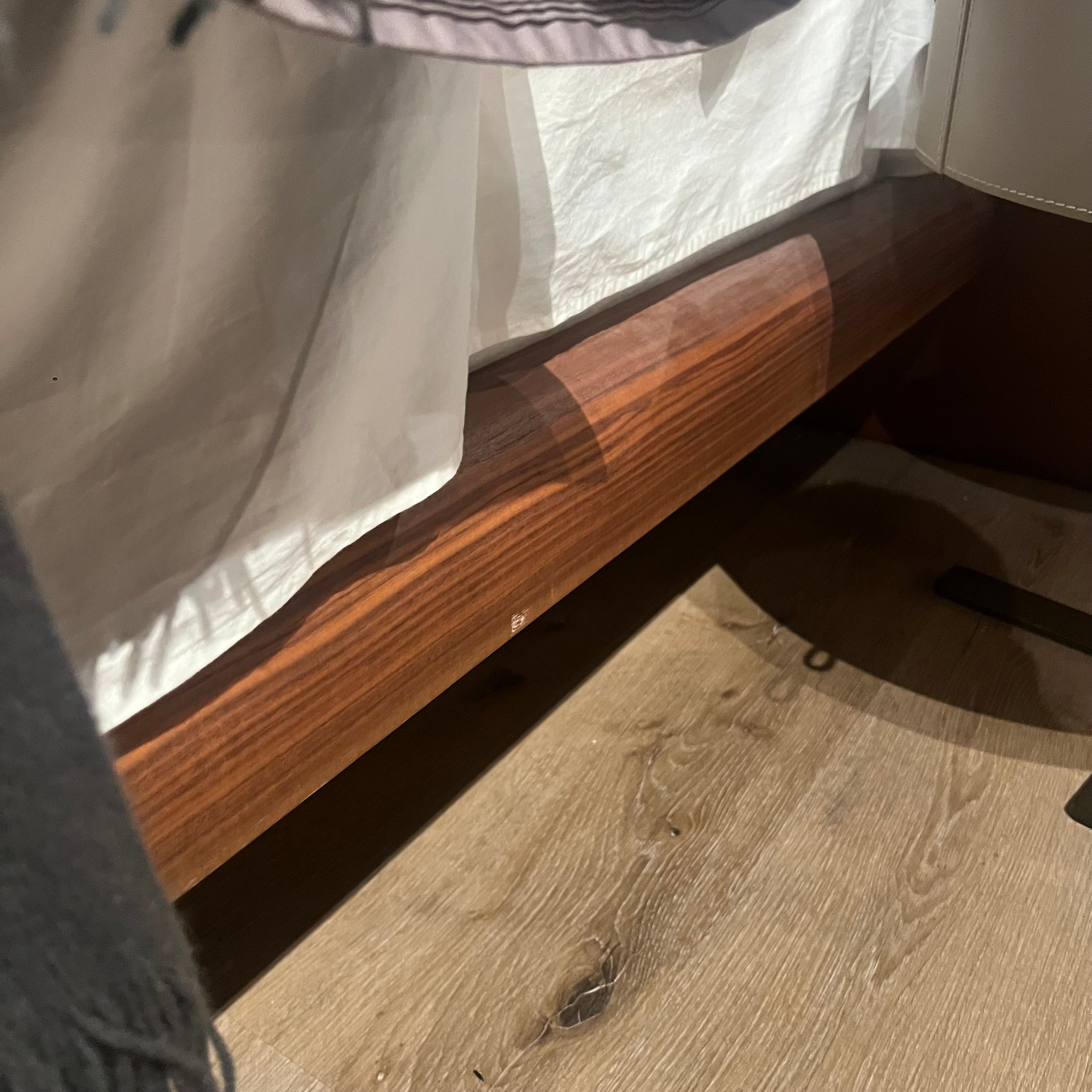 Display Item - Era King Size Bedstead Era-Bed Nakheel - DISPLAY ITEM - ebarza Furniture UAE | Shop Modern Furniture in Abu Dhabi & Dubai - مفروشات ايبازرا في الامارات | تسوق اثاث عصري وديكورات مميزة في دبي وابوظبي
