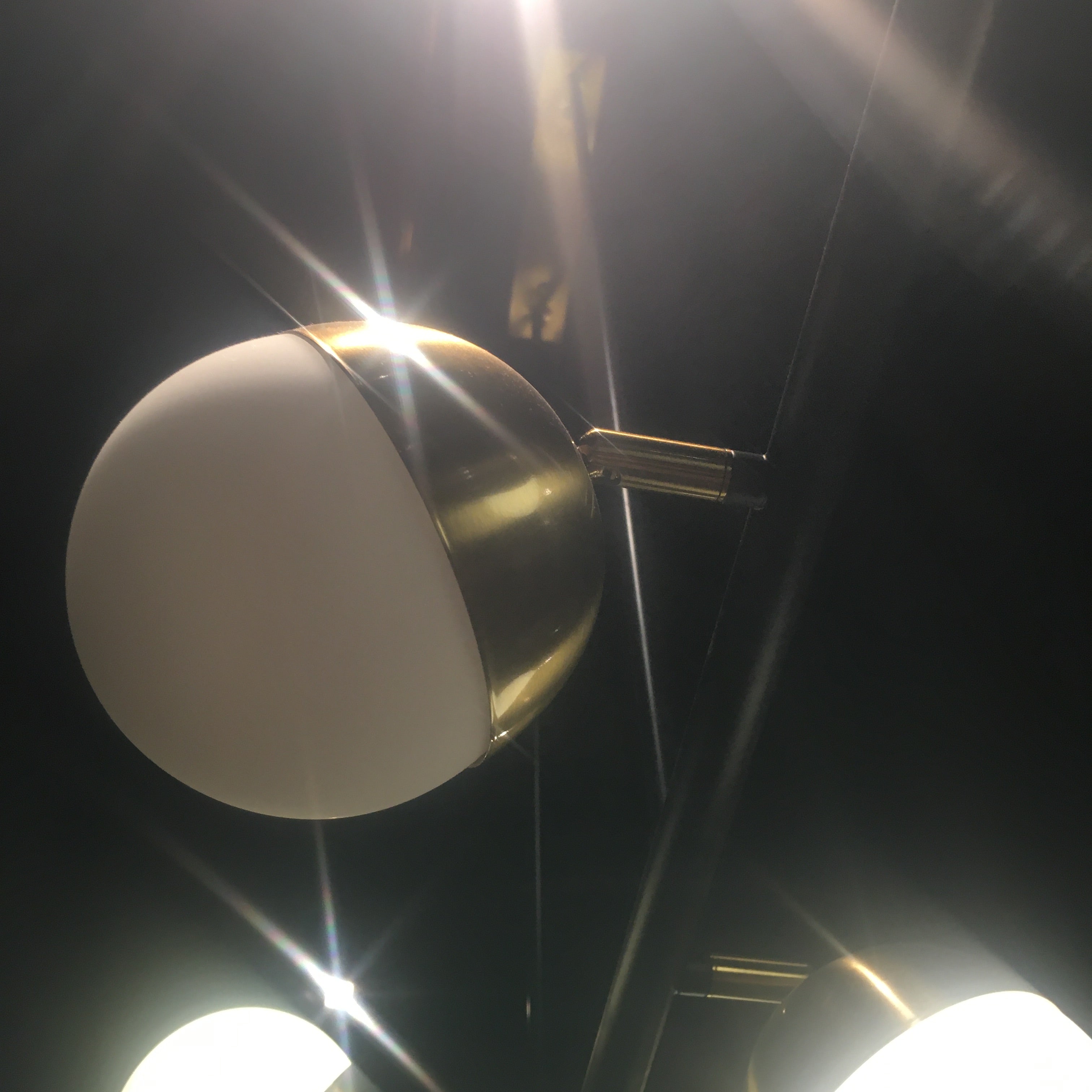 Display Item - Arvika 6 Heads Pendant Lamp Cy-New-023 Nakheel - DISPLAY ITEM - ebarza Furniture UAE | Shop Modern Furniture in Abu Dhabi & Dubai - مفروشات ايبازرا في الامارات | تسوق اثاث عصري وديكورات مميزة في دبي وابوظبي