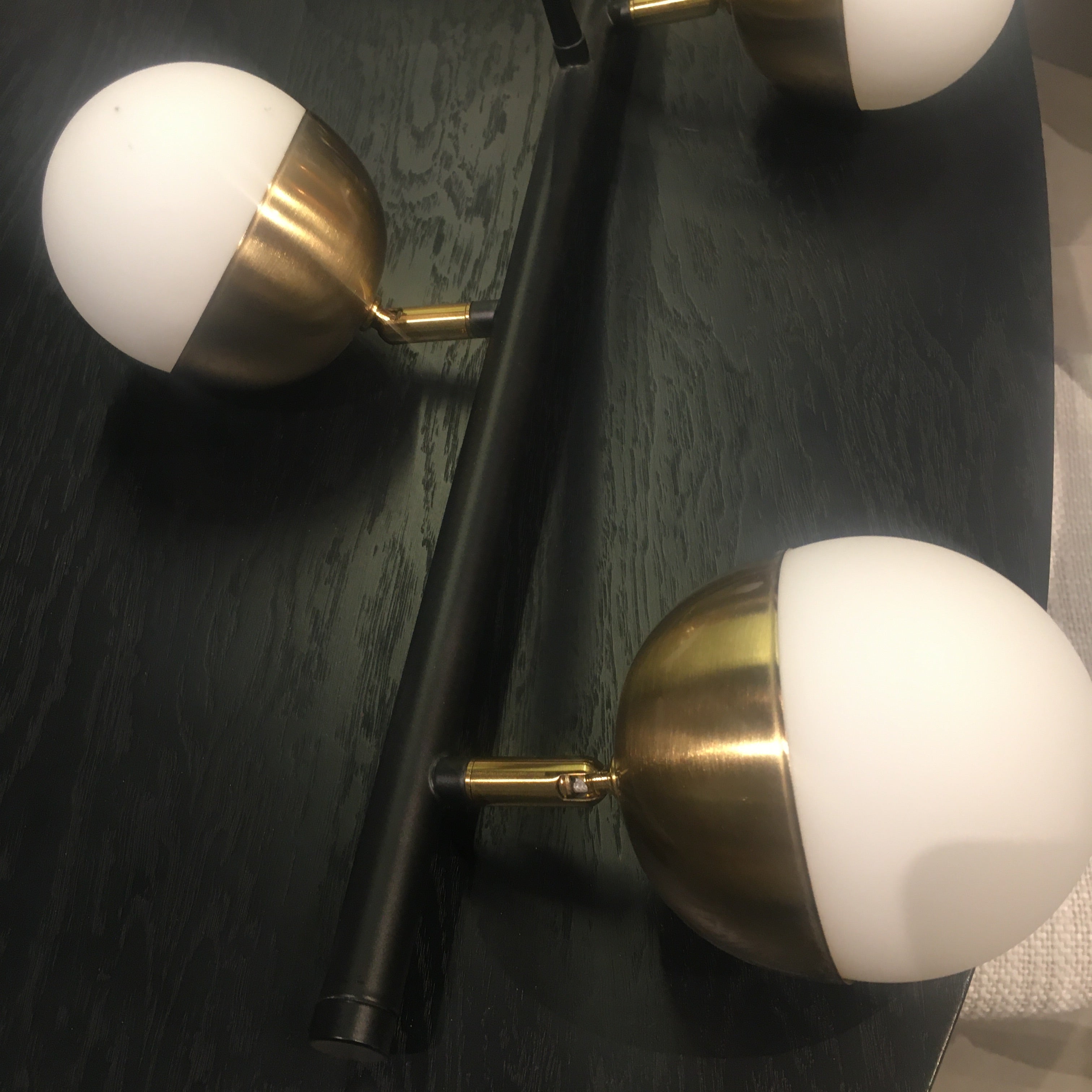 Display Item - Arvika 6 Heads Pendant Lamp Cy-New-023 Nakheel - DISPLAY ITEM - ebarza Furniture UAE | Shop Modern Furniture in Abu Dhabi & Dubai - مفروشات ايبازرا في الامارات | تسوق اثاث عصري وديكورات مميزة في دبي وابوظبي