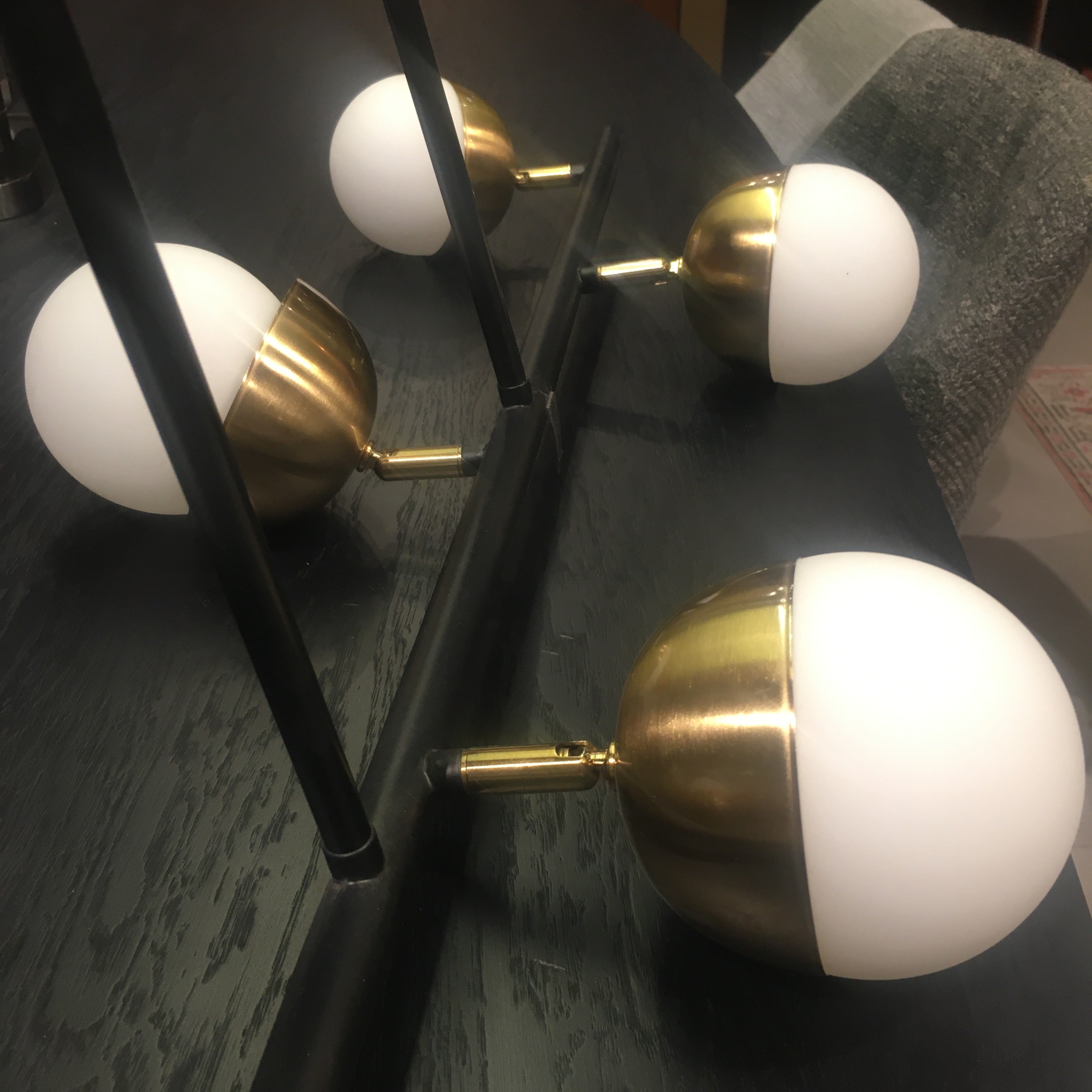 Display Item - Arvika 6 Heads Pendant Lamp Cy-New-023 Nakheel - DISPLAY ITEM - ebarza Furniture UAE | Shop Modern Furniture in Abu Dhabi & Dubai - مفروشات ايبازرا في الامارات | تسوق اثاث عصري وديكورات مميزة في دبي وابوظبي