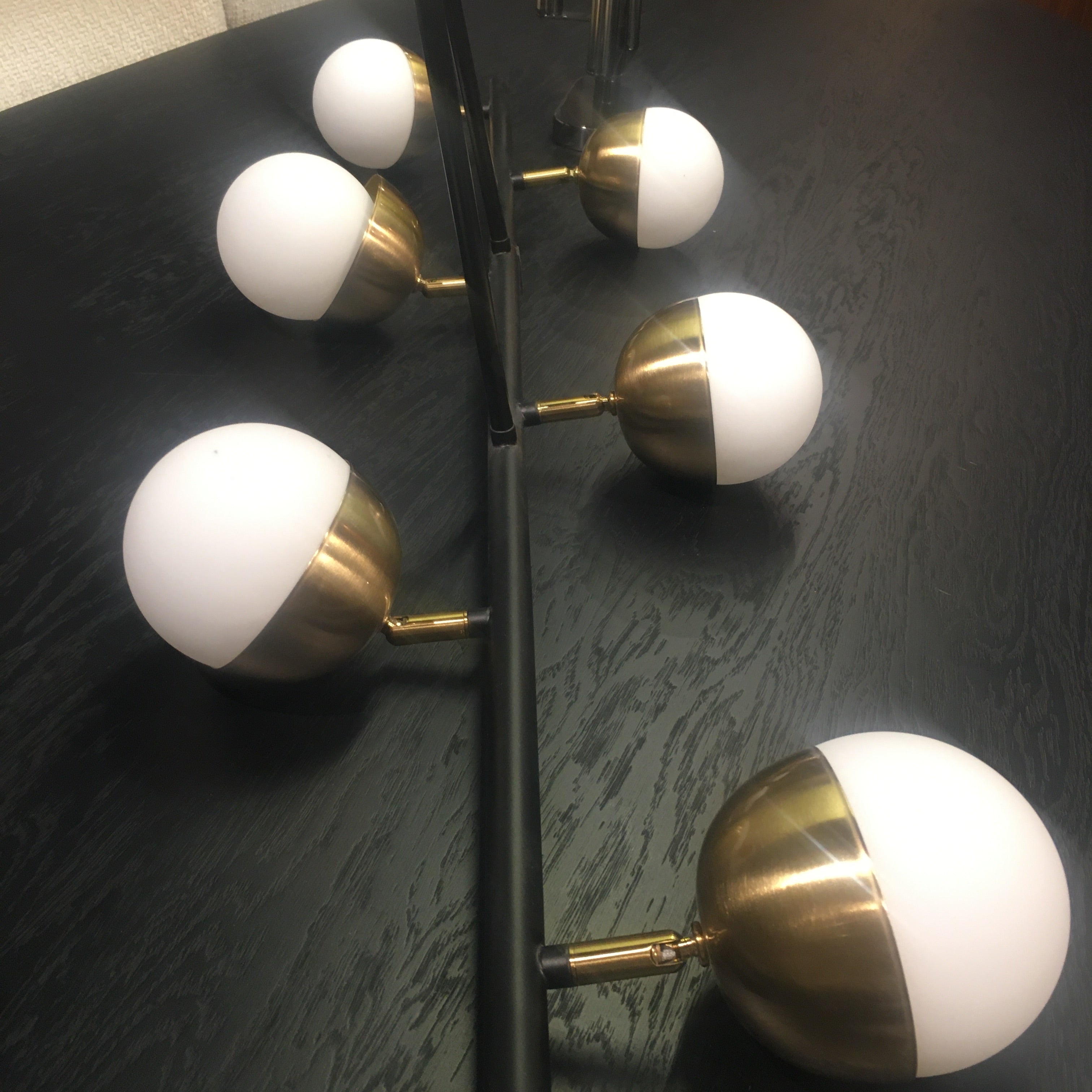 Display Item - Arvika 6 Heads Pendant Lamp Cy-New-023 Nakheel - DISPLAY ITEM - ebarza Furniture UAE | Shop Modern Furniture in Abu Dhabi & Dubai - مفروشات ايبازرا في الامارات | تسوق اثاث عصري وديكورات مميزة في دبي وابوظبي