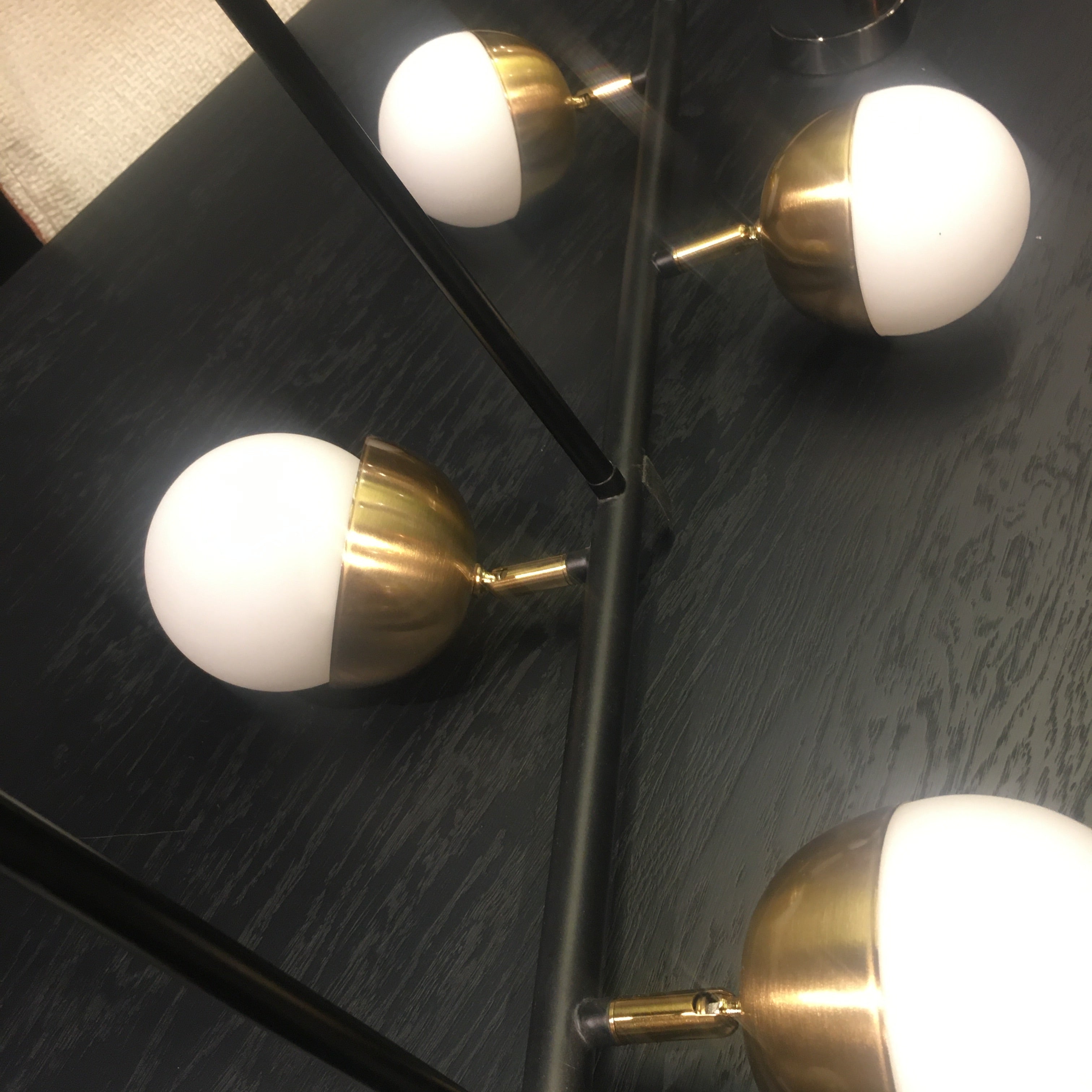 Display Item - Arvika 6 Heads Pendant Lamp Cy-New-023 Nakheel - DISPLAY ITEM - ebarza Furniture UAE | Shop Modern Furniture in Abu Dhabi & Dubai - مفروشات ايبازرا في الامارات | تسوق اثاث عصري وديكورات مميزة في دبي وابوظبي