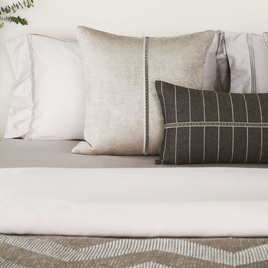 Ilse Bedding Set - EBB045 - Bedding - ebarza Furniture UAE | Shop Modern Furniture in Abu Dhabi & Dubai - مفروشات ايبازرا في الامارات | تسوق اثاث عصري وديكورات مميزة في دبي وابوظبي