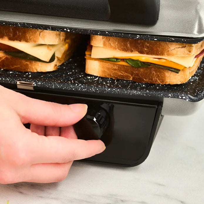Karaca Crust Grill Toast Grill and Toaster 6 Slices Matte Cream 153.09.01.6893 - Kitchen Appliances - ebarza Furniture UAE | Shop Modern Furniture in Abu Dhabi & Dubai - مفروشات ايبازرا في الامارات | تسوق اثاث عصري وديكورات مميزة في دبي وابوظبي