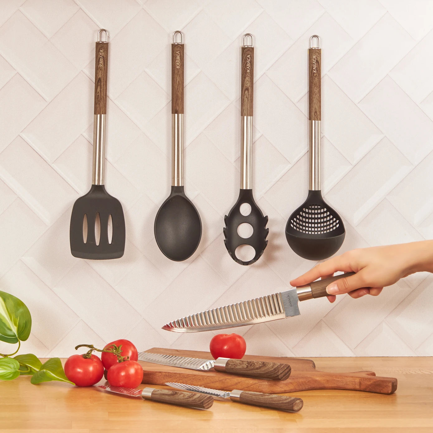 Karaca Timber 8 Piece Knife and Serving Set 153.03.06.7427 -  Service Sets - ebarza Furniture UAE | Shop Modern Furniture in Abu Dhabi & Dubai - مفروشات ايبازرا في الامارات | تسوق اثاث عصري وديكورات مميزة في دبي وابوظبي