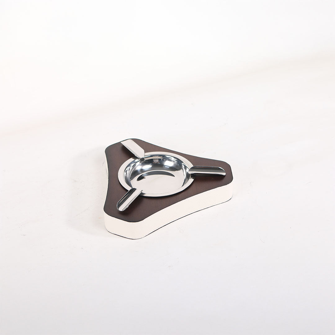 Leather Triangle Ashtray - KF4010C - Home Decor Figurines - ebarza Furniture UAE | Shop Modern Furniture in Abu Dhabi & Dubai - مفروشات ايبازرا في الامارات | تسوق اثاث عصري وديكورات مميزة في دبي وابوظبي