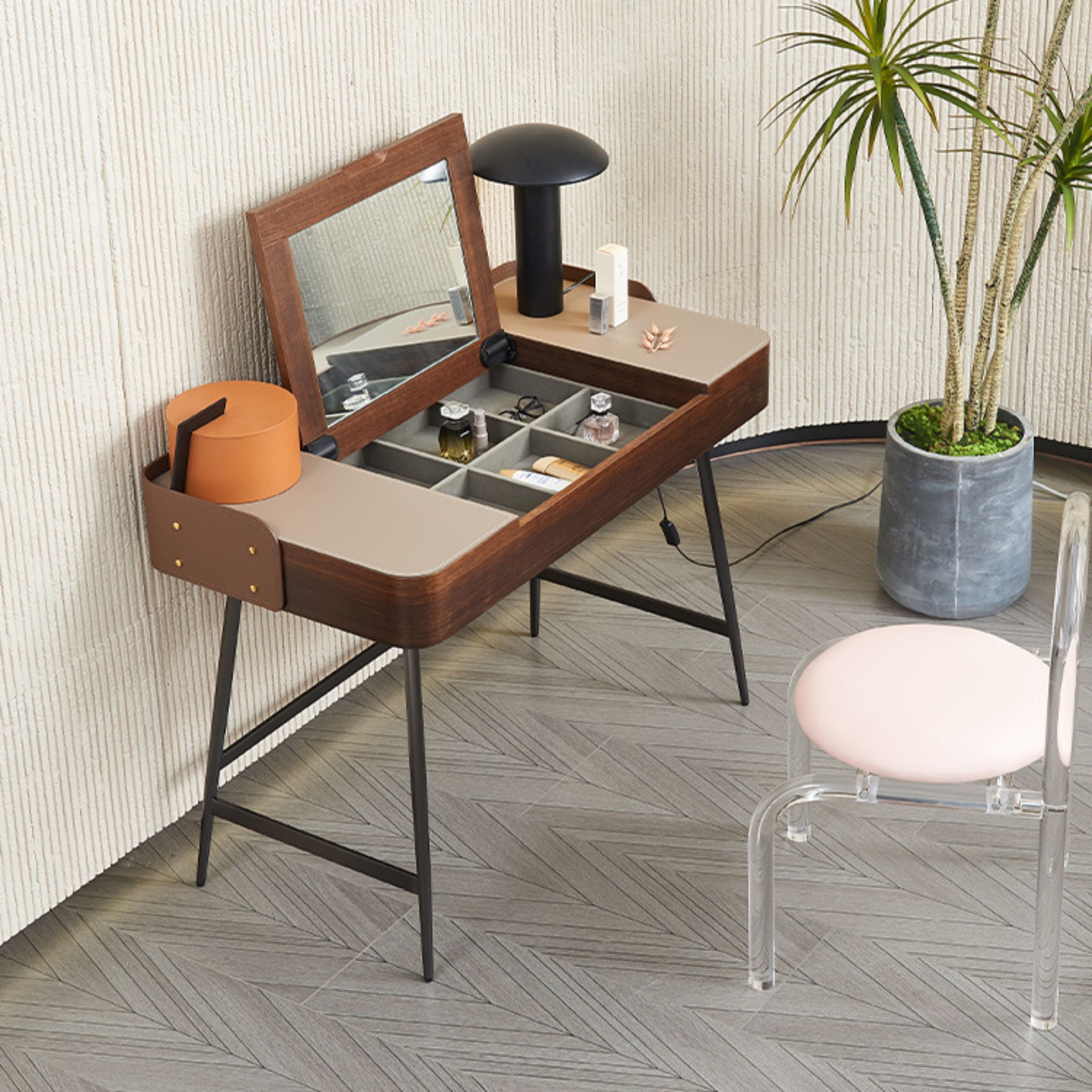 Saddle Leather Stainless Steel Dresser MLL-T75 - Dressers - ebarza Furniture UAE | Shop Modern Furniture in Abu Dhabi & Dubai - مفروشات ايبازرا في الامارات | تسوق اثاث عصري وديكورات مميزة في دبي وابوظبي