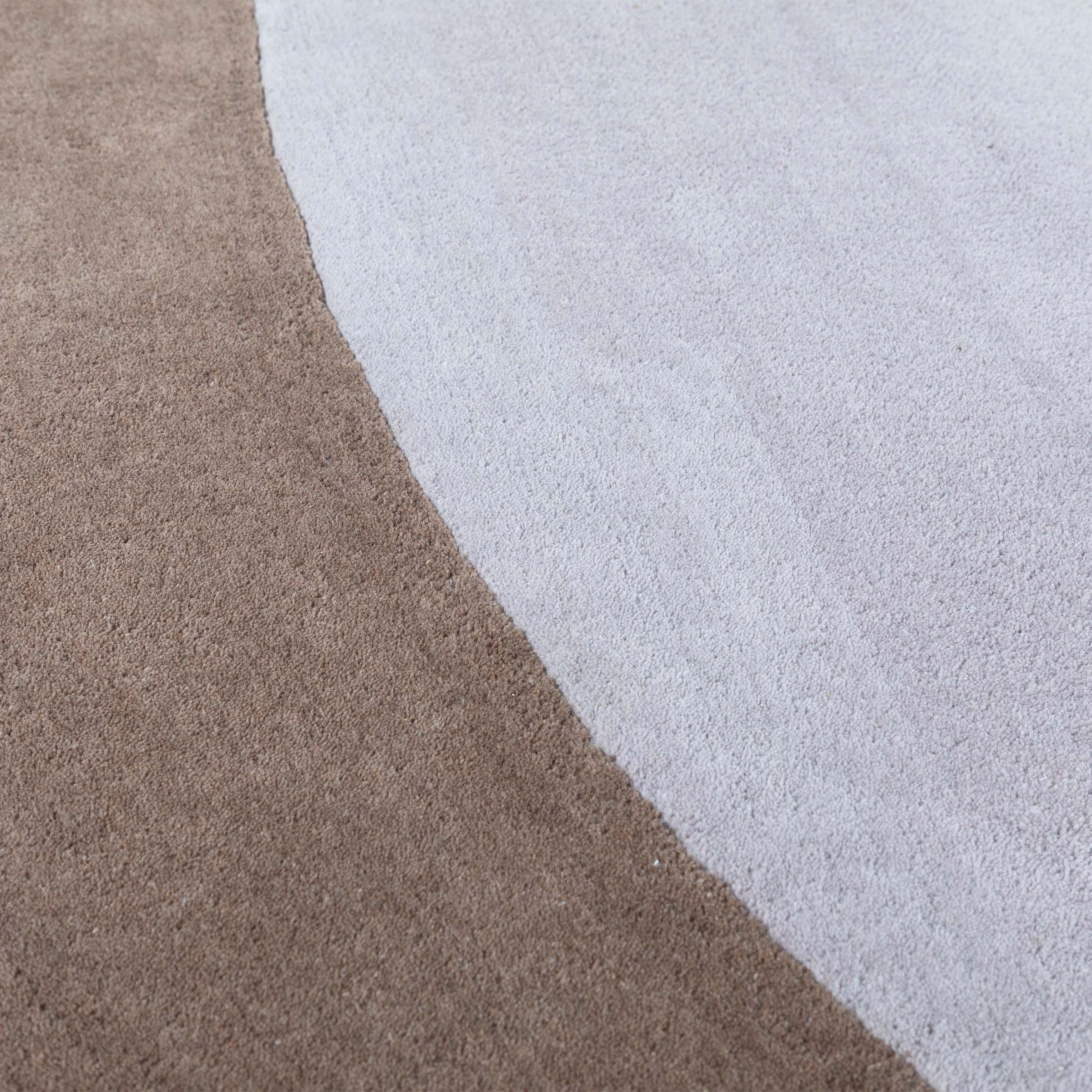 350X250 Cm WOOL BEIGE AND BROWN Round  Rug JH-22729 -  Rugs - ebarza Furniture UAE | Shop Modern Furniture in Abu Dhabi & Dubai - مفروشات ايبازرا في الامارات | تسوق اثاث عصري وديكورات مميزة في دبي وابوظبي