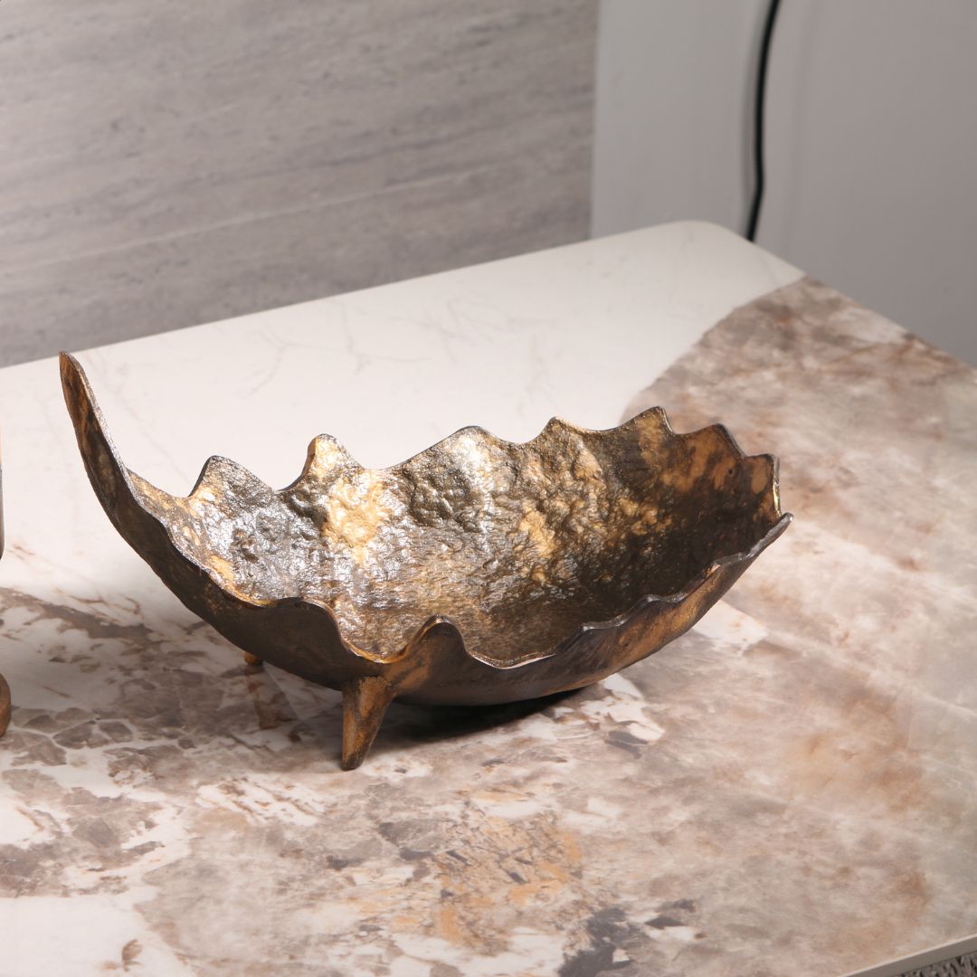 Moon-Shaped Metal Tray KC5006