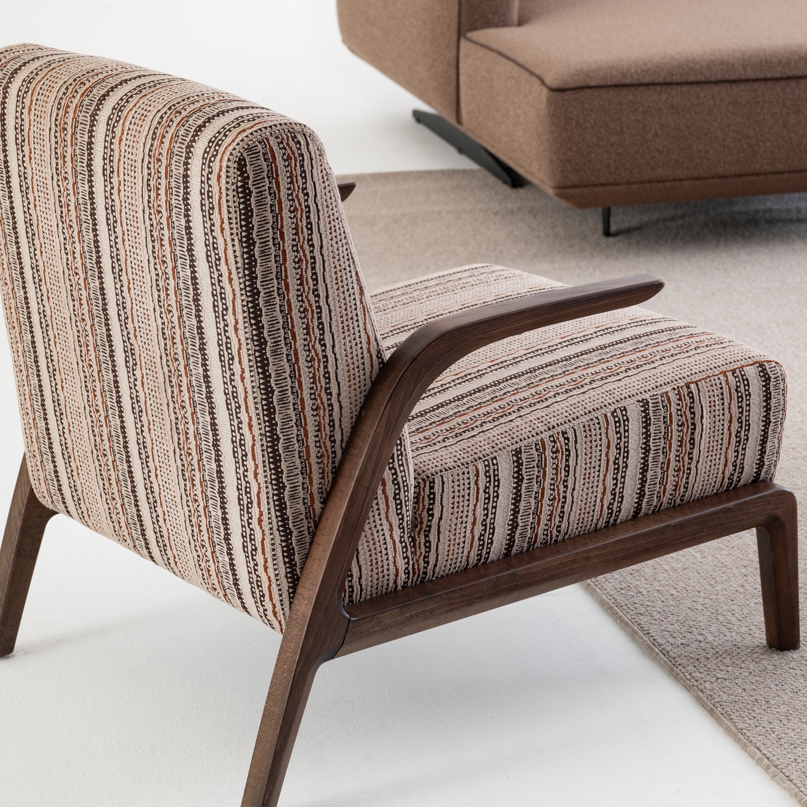 NEKA Armchair (arow-Armchair) -  Armchairs - ebarza Furniture UAE | Shop Modern Furniture in Abu Dhabi & Dubai - مفروشات ايبازرا في الامارات | تسوق اثاث عصري وديكورات مميزة في دبي وابوظبي