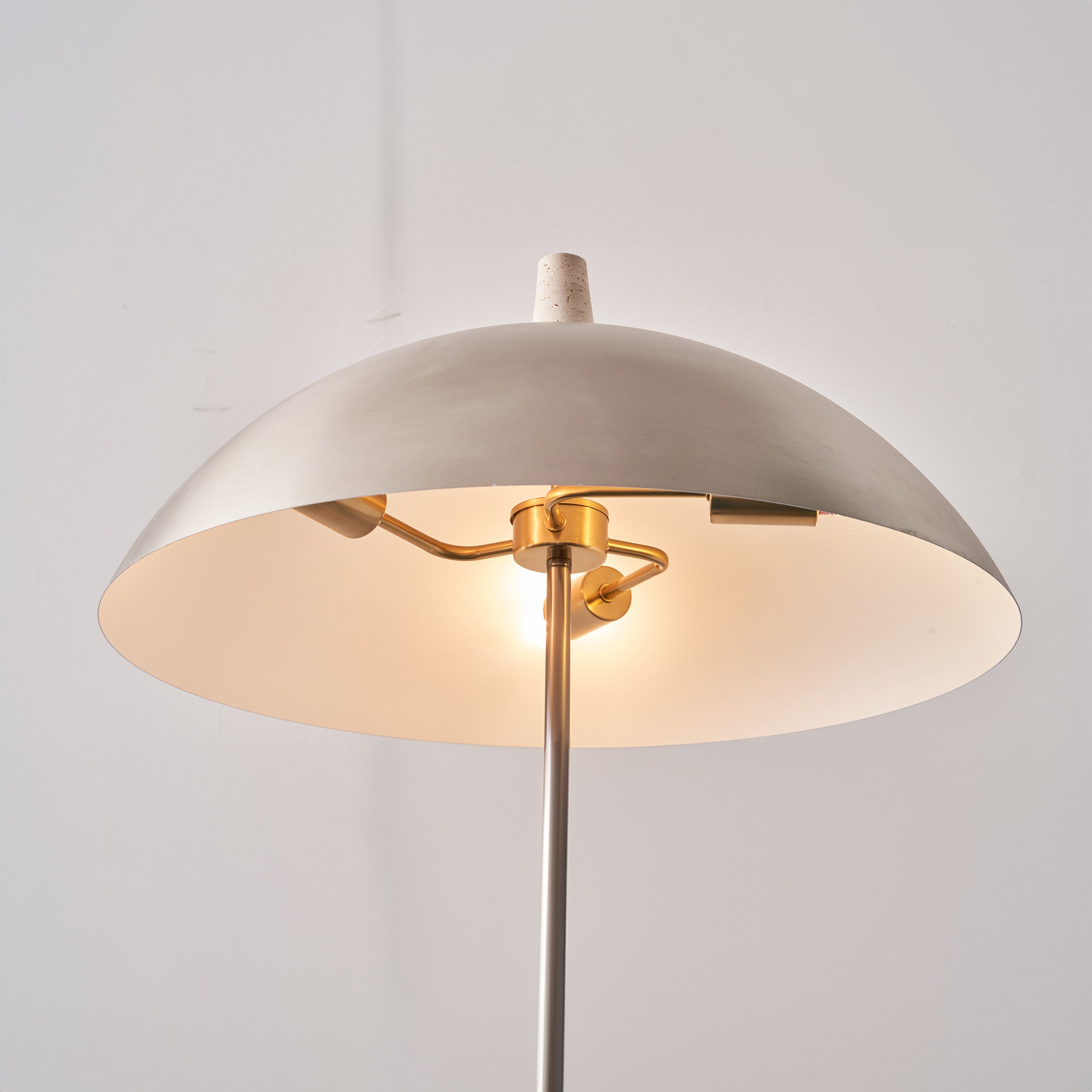 Natural Travertine Floor Lamp JA-015F - Floor Lamps - ebarza Furniture UAE | Shop Modern Furniture in Abu Dhabi & Dubai - مفروشات ايبازرا في الامارات | تسوق اثاث عصري وديكورات مميزة في دبي وابوظبي