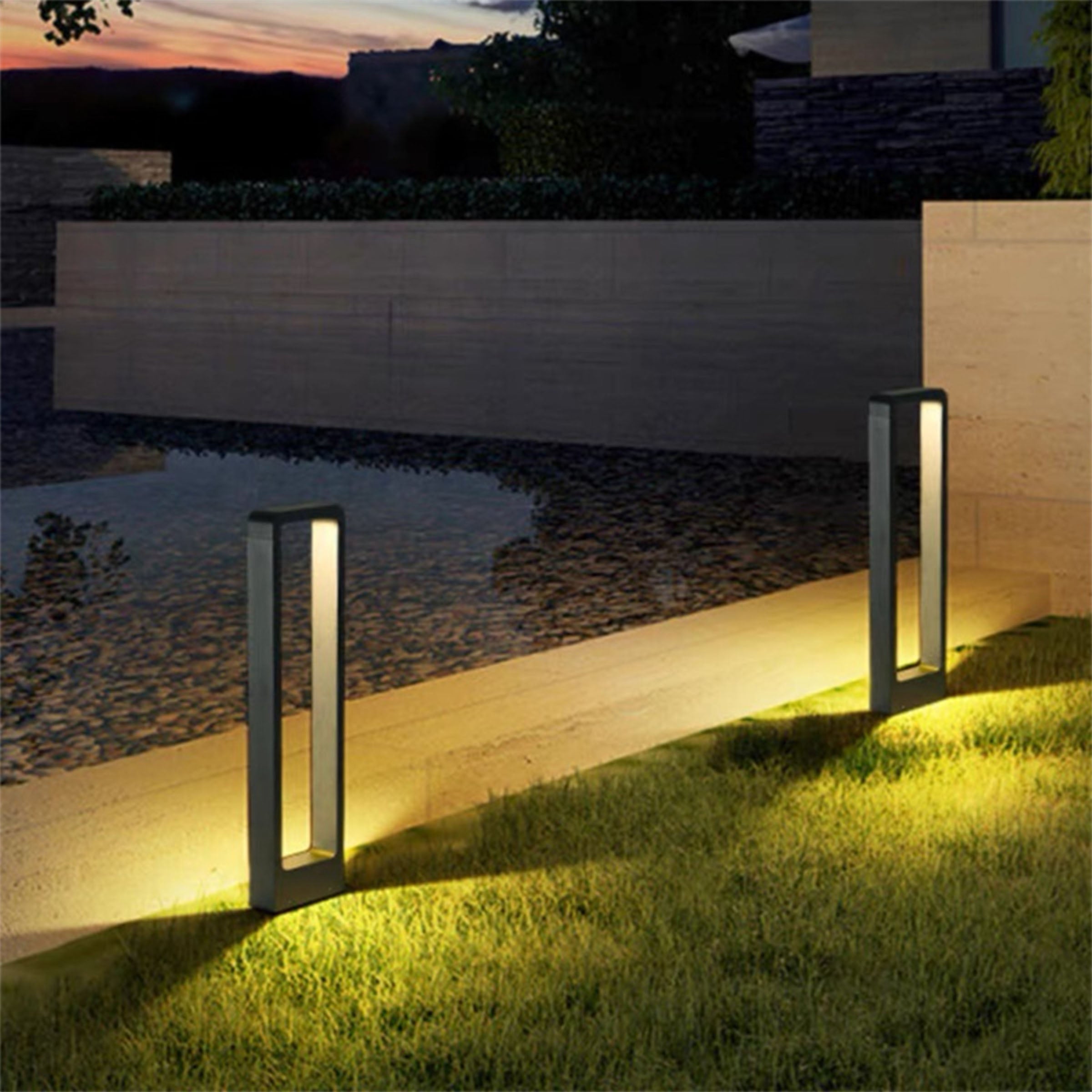 Outdoor Lawn Light HTD-K-2911 -  Outdoor lightings - ebarza Furniture UAE | Shop Modern Furniture in Abu Dhabi & Dubai - مفروشات ايبازرا في الامارات | تسوق اثاث عصري وديكورات مميزة في دبي وابوظبي