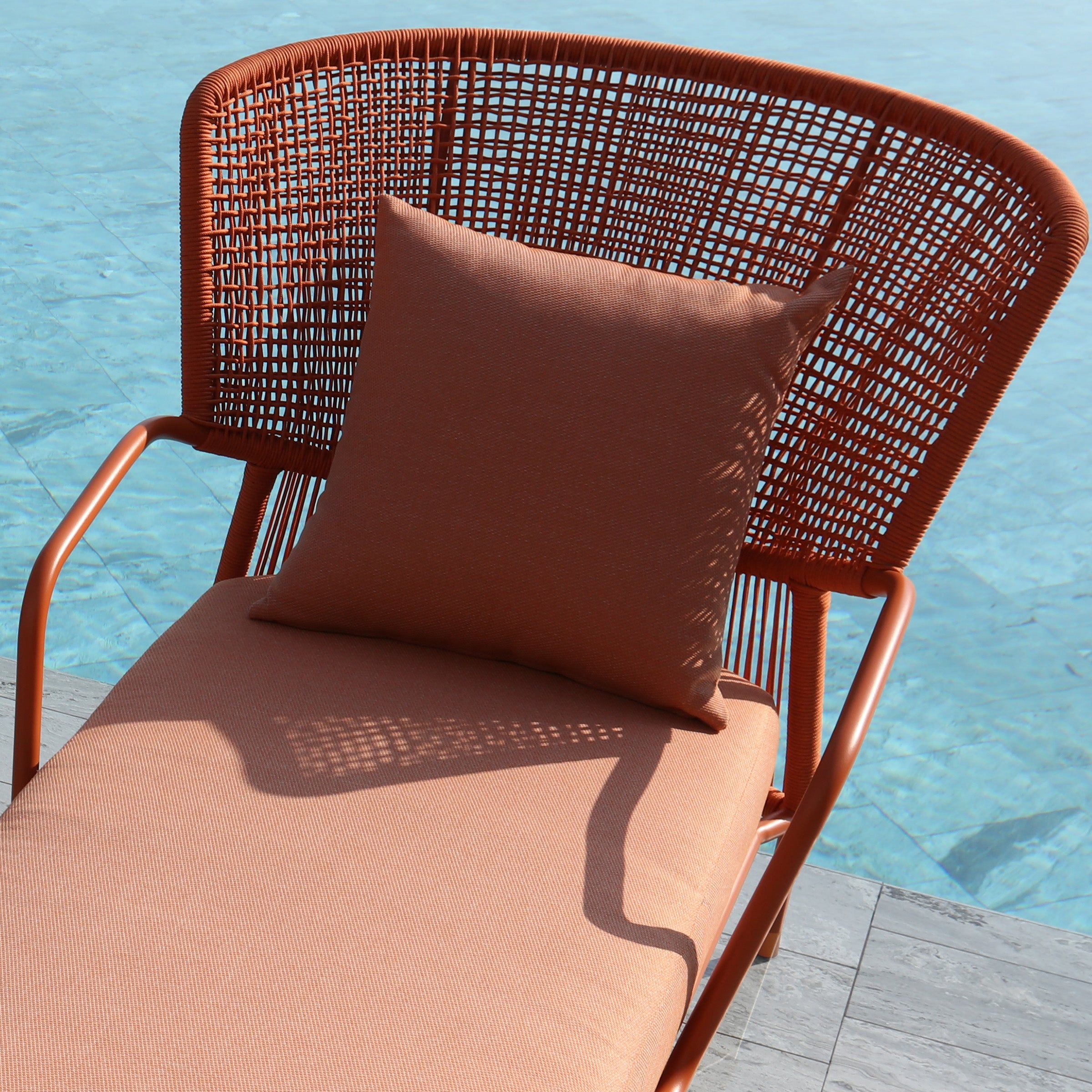 Mantis Outdoor Relax Sunbed MXY-MLC01 - Outdoor Chairs - ebarza Furniture UAE | Shop Modern Furniture in Abu Dhabi & Dubai - مفروشات ايبازرا في الامارات | تسوق اثاث عصري وديكورات مميزة في دبي وابوظبي
