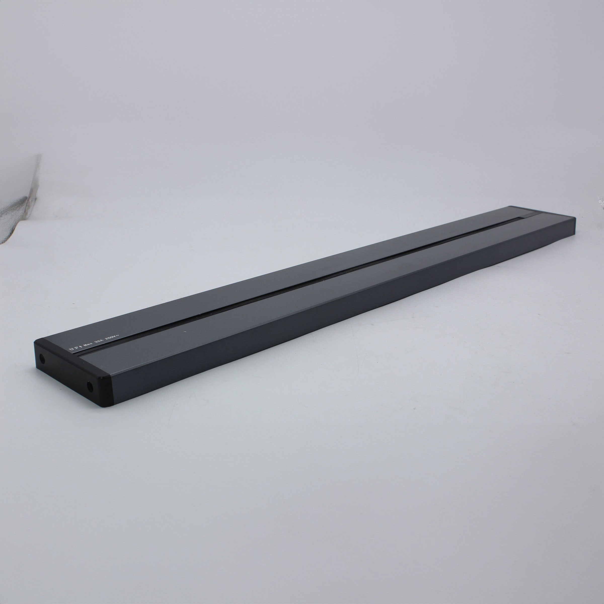 Power Track System 120X8 CM AH04-C - Power Track System - ebarza Furniture UAE | Shop Modern Furniture in Abu Dhabi & Dubai - مفروشات ايبازرا في الامارات | تسوق اثاث عصري وديكورات مميزة في دبي وابوظبي