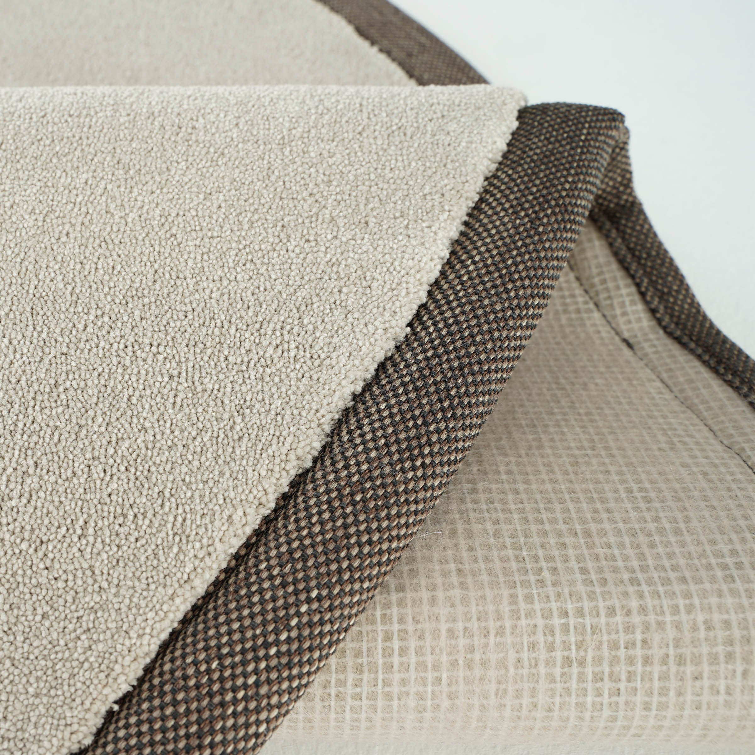 D300 CM BOUNTY 74 MONTEREY Rug 80208 - Rugs - ebarza Furniture UAE | Shop Modern Furniture in Abu Dhabi & Dubai - مفروشات ايبازرا في الامارات | تسوق اثاث عصري وديكورات مميزة في دبي وابوظبي