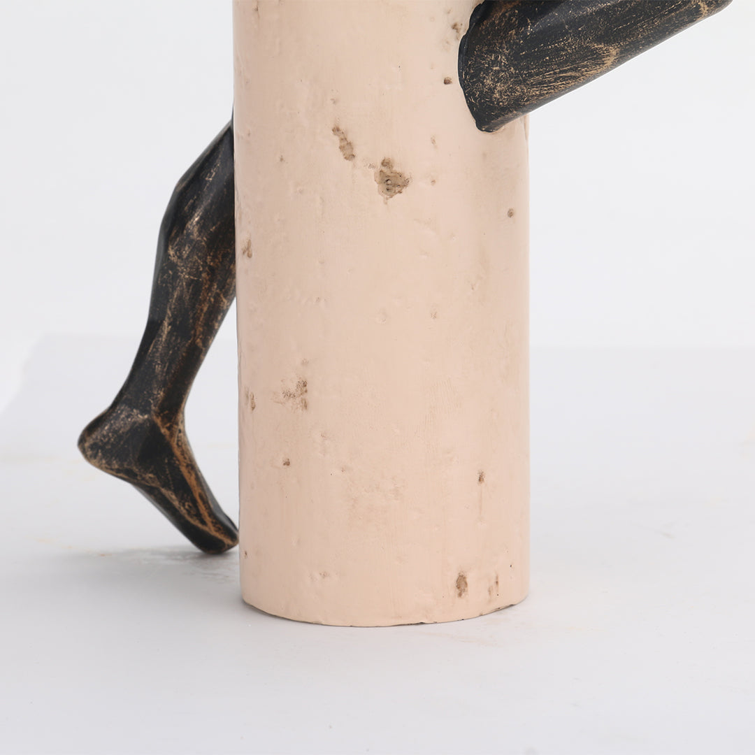 Running Man KA3123A - Home Decor Figurines - ebarza Furniture UAE | Shop Modern Furniture in Abu Dhabi & Dubai - مفروشات ايبازرا في الامارات | تسوق اثاث عصري وديكورات مميزة في دبي وابوظبي