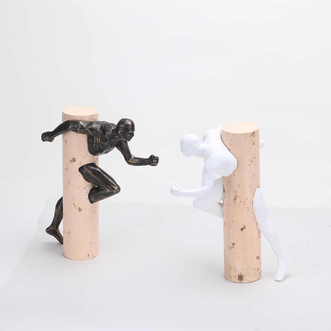 Running Man KA3123B - Home Decor Figurines - ebarza Furniture UAE | Shop Modern Furniture in Abu Dhabi & Dubai - مفروشات ايبازرا في الامارات | تسوق اثاث عصري وديكورات مميزة في دبي وابوظبي