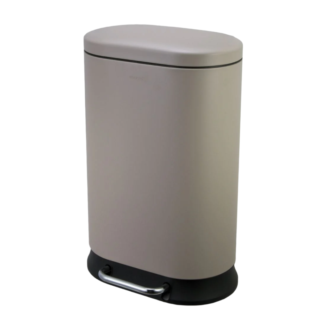 Runway Shape Soft-Close Trash Can - 10110P-30L - Bathroom Accessories - ebarza Furniture UAE | Shop Modern Furniture in Abu Dhabi & Dubai - مفروشات ايبازرا في الامارات | تسوق اثاث عصري وديكورات مميزة في دبي وابوظبي