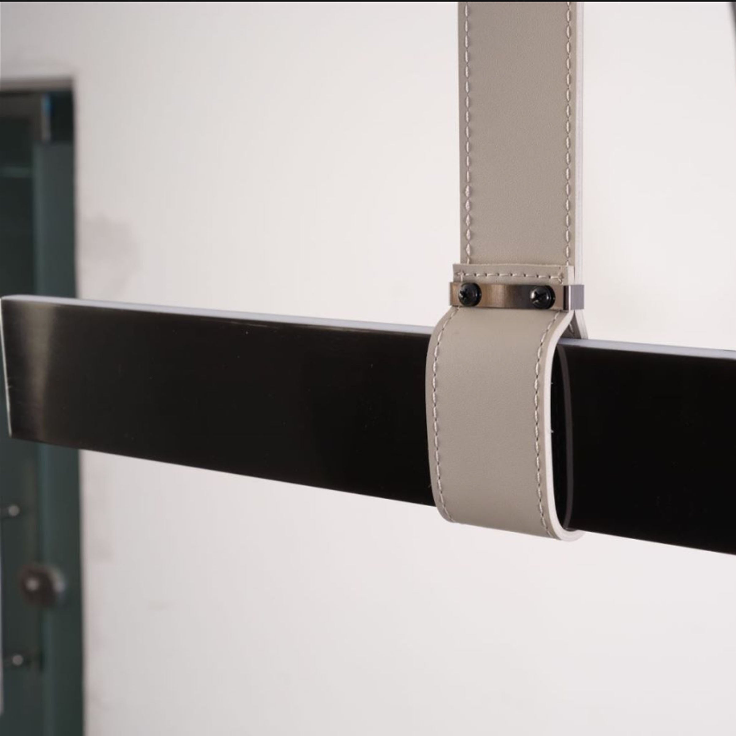 Comet Tail Leather Black Pendant Lamp 1.5m CY-DD-1053-B -  Pendant Lamps - ebarza Furniture UAE | Shop Modern Furniture in Abu Dhabi & Dubai - مفروشات ايبازرا في الامارات | تسوق اثاث عصري وديكورات مميزة في دبي وابوظبي