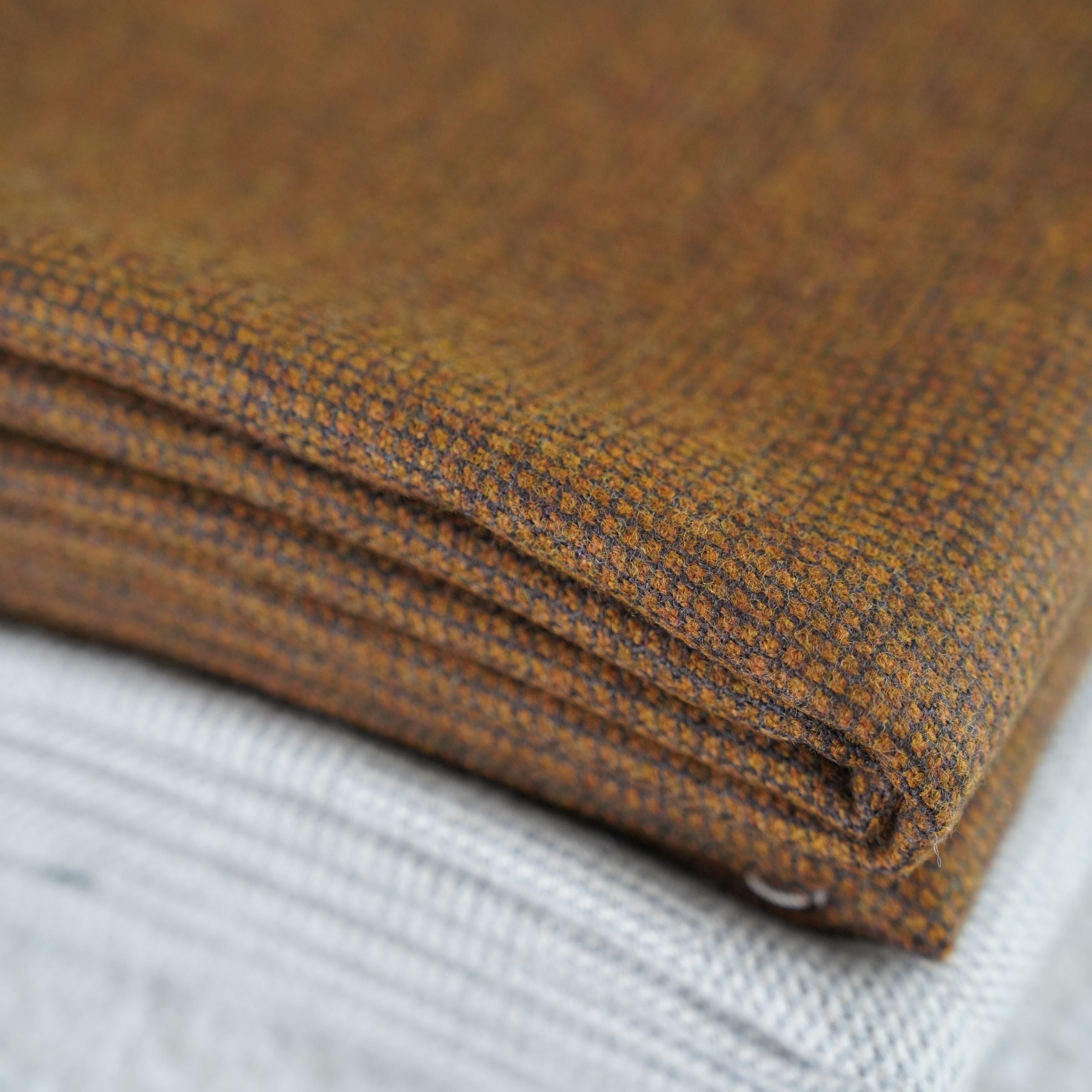 Ebarza Cartier Monochrome Wool Blanket ETB023 -  Blankets - ebarza Furniture UAE | Shop Modern Furniture in Abu Dhabi & Dubai - مفروشات ايبازرا في الامارات | تسوق اثاث عصري وديكورات مميزة في دبي وابوظبي