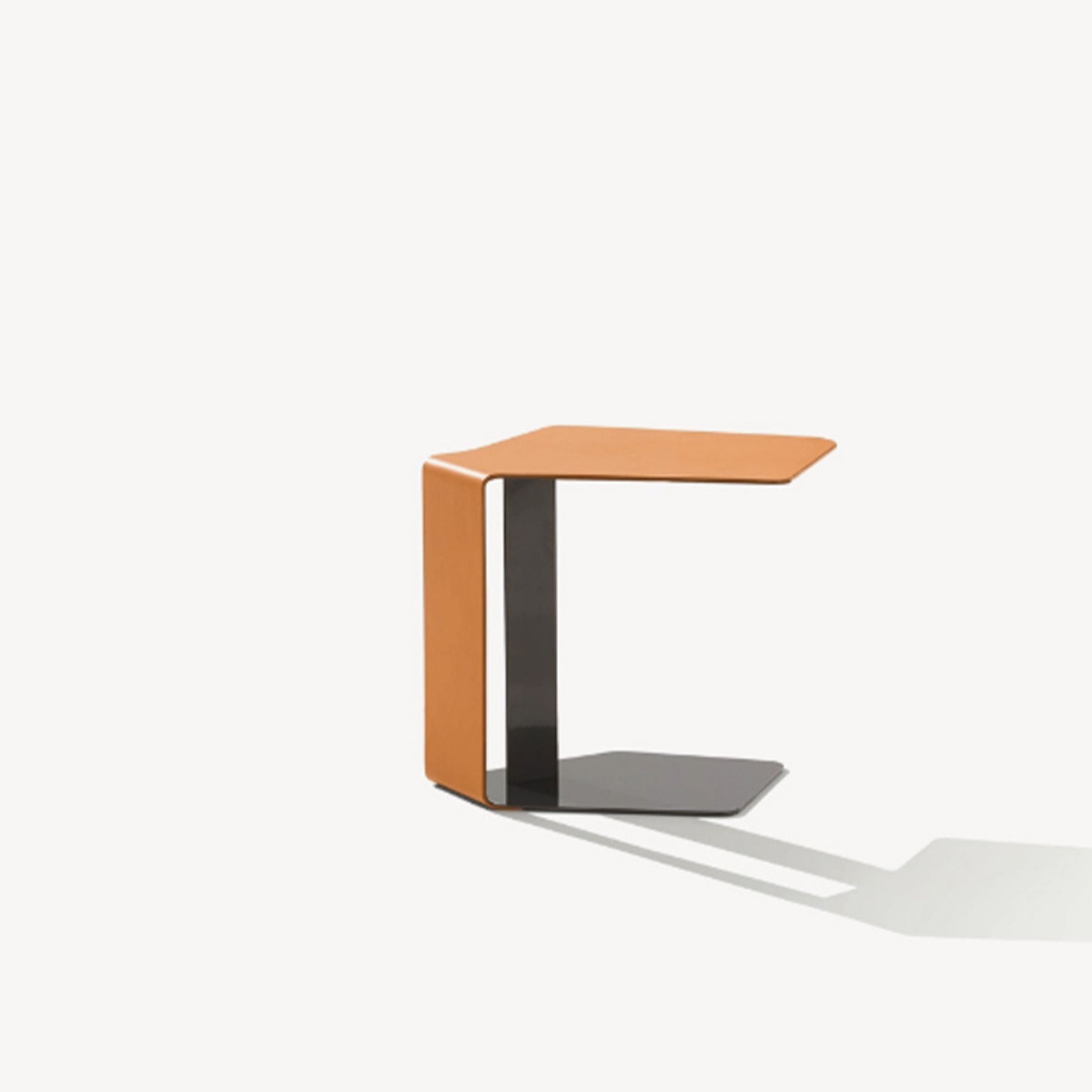 Display Item - Mycroft Saddle Leather Side Table MLL-D50 Nakheel - DISPLAY ITEM - ebarza Furniture UAE | Shop Modern Furniture in Abu Dhabi & Dubai - مفروشات ايبازرا في الامارات | تسوق اثاث عصري وديكورات مميزة في دبي وابوظبي