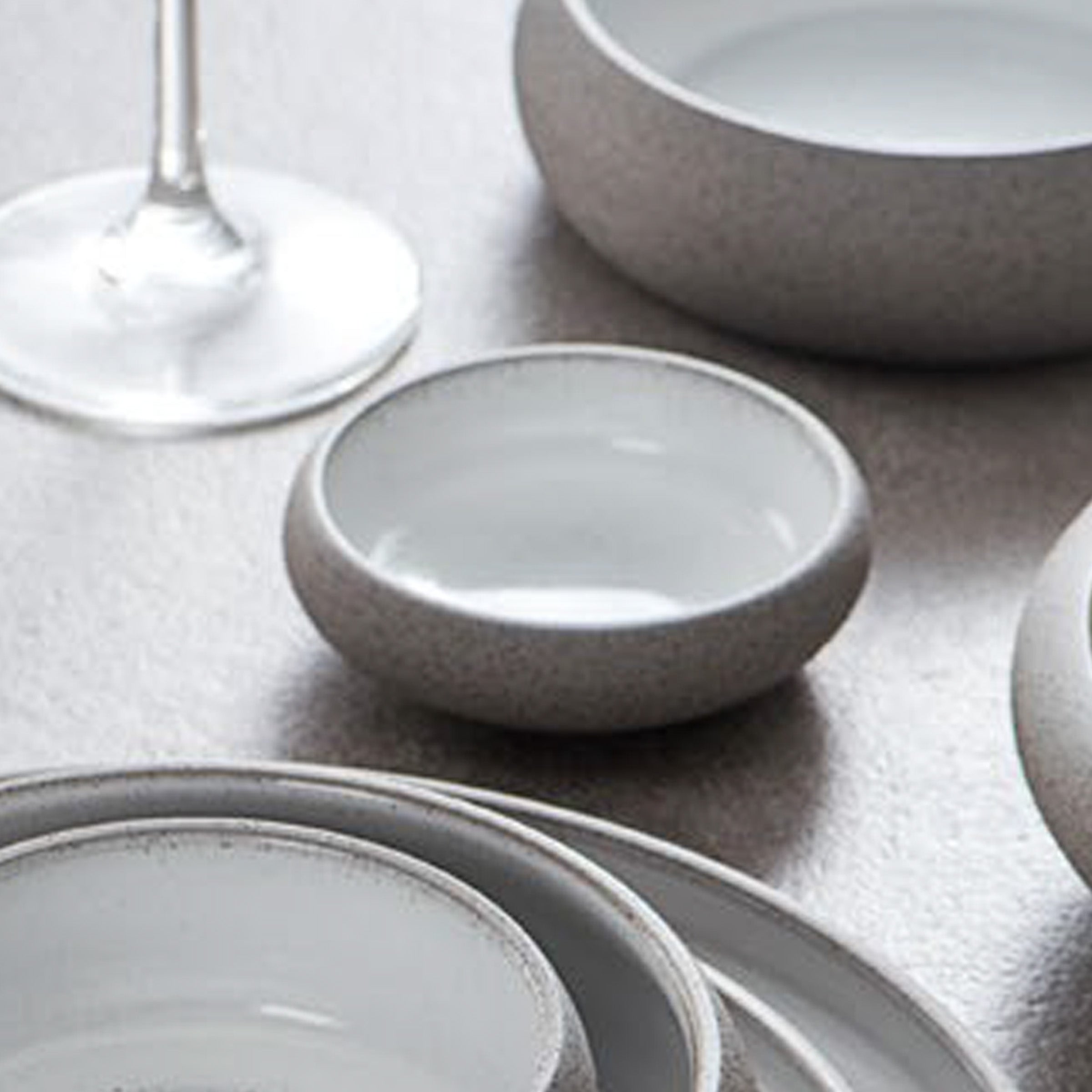 NORDIC WESTERN Round Plate 14CM E746-B- 06214 14CM -  Plates - ebarza Furniture UAE | Shop Modern Furniture in Abu Dhabi & Dubai - مفروشات ايبازرا في الامارات | تسوق اثاث عصري وديكورات مميزة في دبي وابوظبي