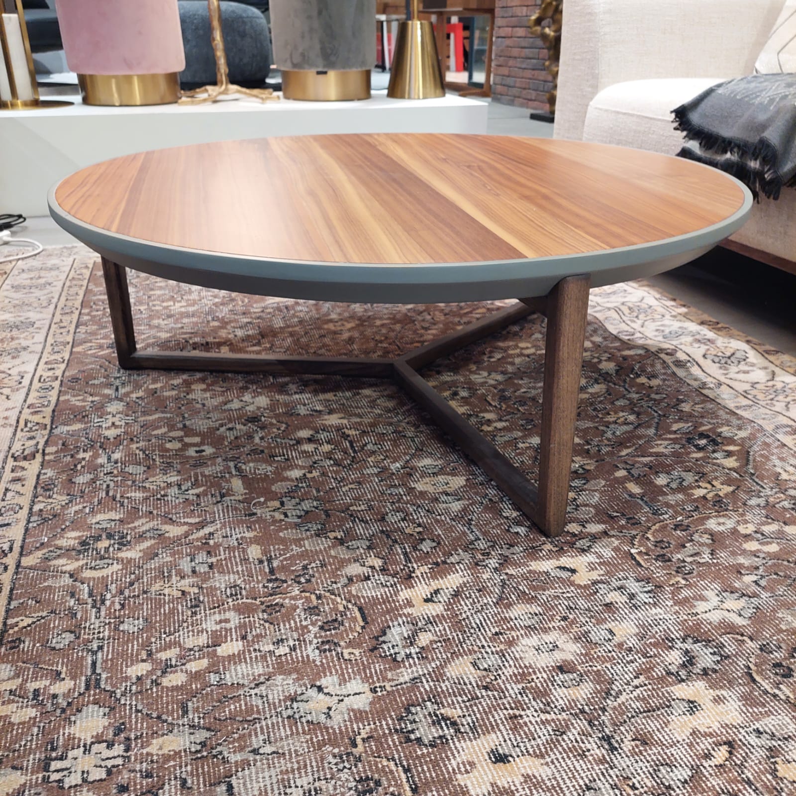 Display Item Otto Center Table Otto0001Nakheel - DISPLAY ITEM - ebarza Furniture UAE | Shop Modern Furniture in Abu Dhabi & Dubai - مفروشات ايبازرا في الامارات | تسوق اثاث عصري وديكورات مميزة في دبي وابوظبي