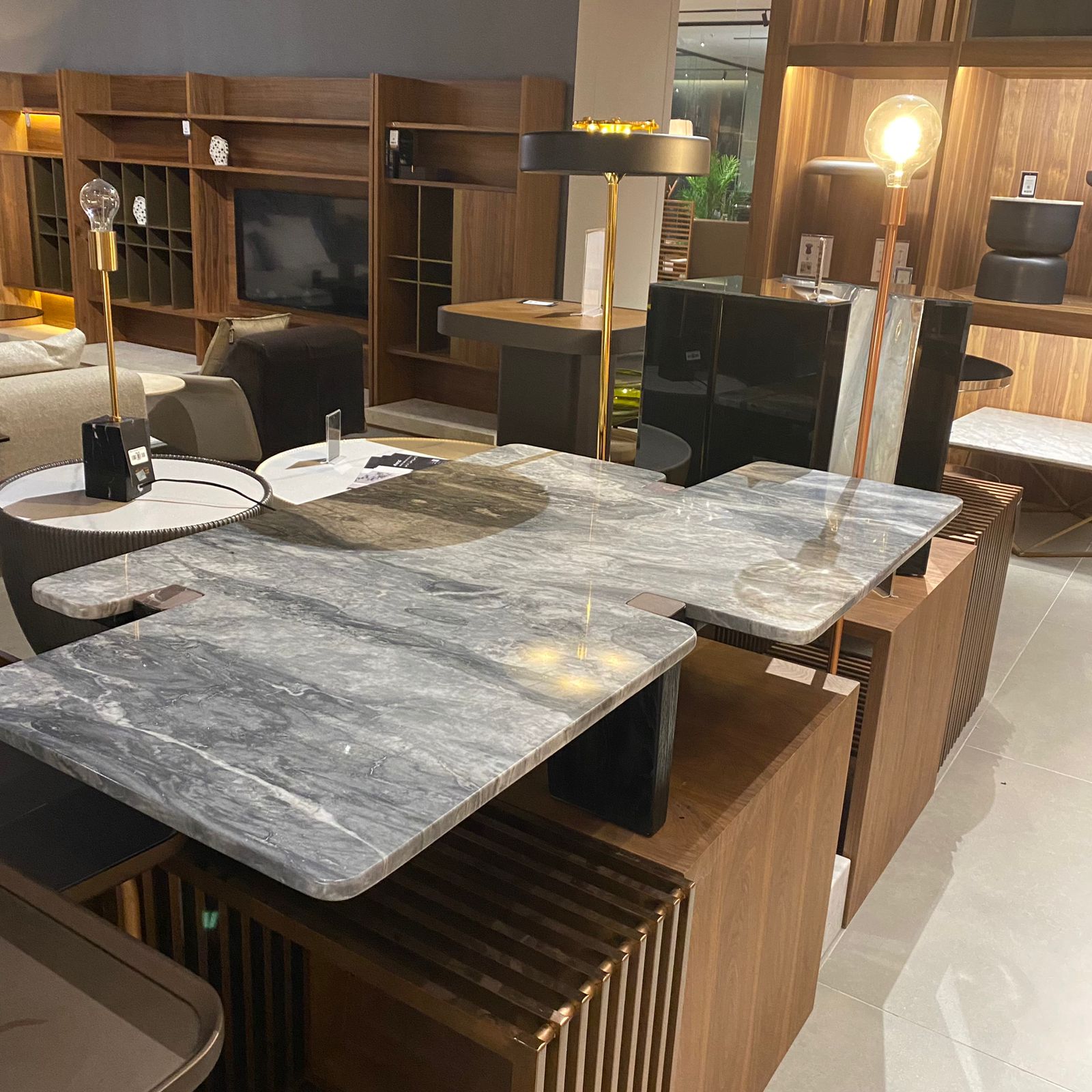 Display Item - Silvia Center Table Ct02-Dz449Ct YAS-DISPLAY - DISPLAY ITEM - ebarza Furniture UAE | Shop Modern Furniture in Abu Dhabi & Dubai - مفروشات ايبازرا في الامارات | تسوق اثاث عصري وديكورات مميزة في دبي وابوظبي