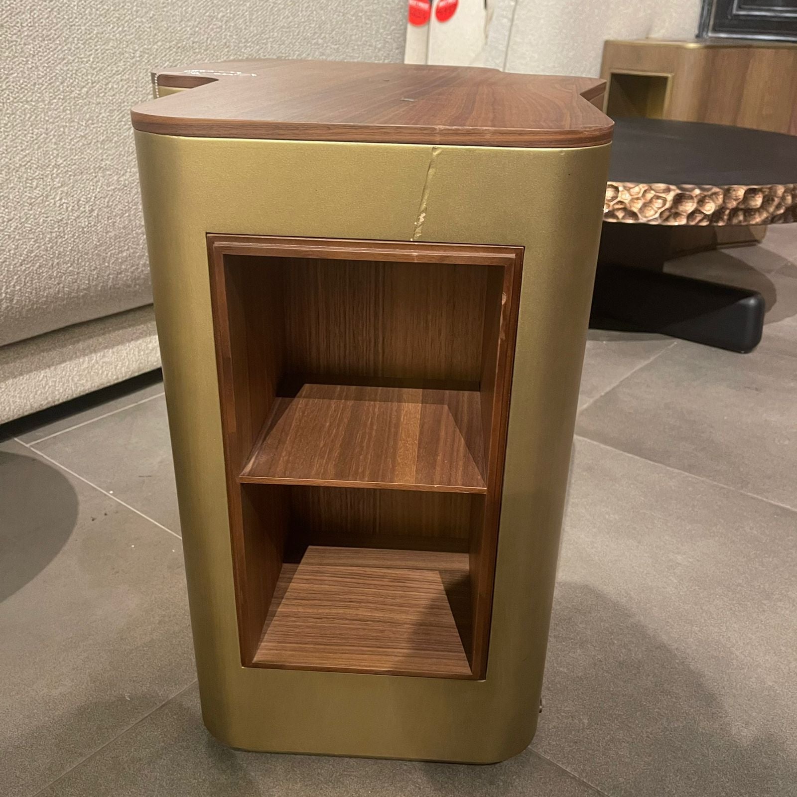 Display Item - Giallo Gold Side Table Glost-039GYAS - DISPLAY ITEM - ebarza Furniture UAE | Shop Modern Furniture in Abu Dhabi & Dubai - مفروشات ايبازرا في الامارات | تسوق اثاث عصري وديكورات مميزة في دبي وابوظبي