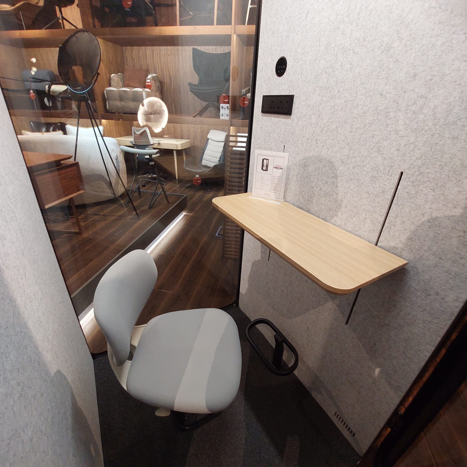 Display Item - Multifunction Soundproof office booth SUPERBOX-SLYAS - DISPLAY ITEM - ebarza Furniture UAE | Shop Modern Furniture in Abu Dhabi & Dubai - مفروشات ايبازرا في الامارات | تسوق اثاث عصري وديكورات مميزة في دبي وابوظبي