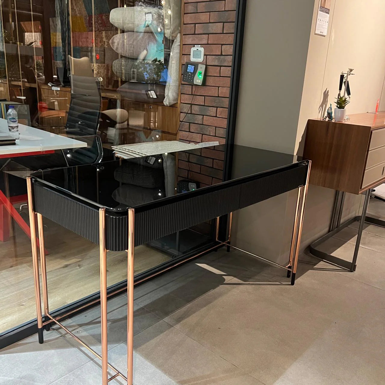 Display Item - Dali study Desk Td-Dl144Wd-NAKHEEL - DISPLAY ITEM - ebarza Furniture UAE | Shop Modern Furniture in Abu Dhabi & Dubai - مفروشات ايبازرا في الامارات | تسوق اثاث عصري وديكورات مميزة في دبي وابوظبي