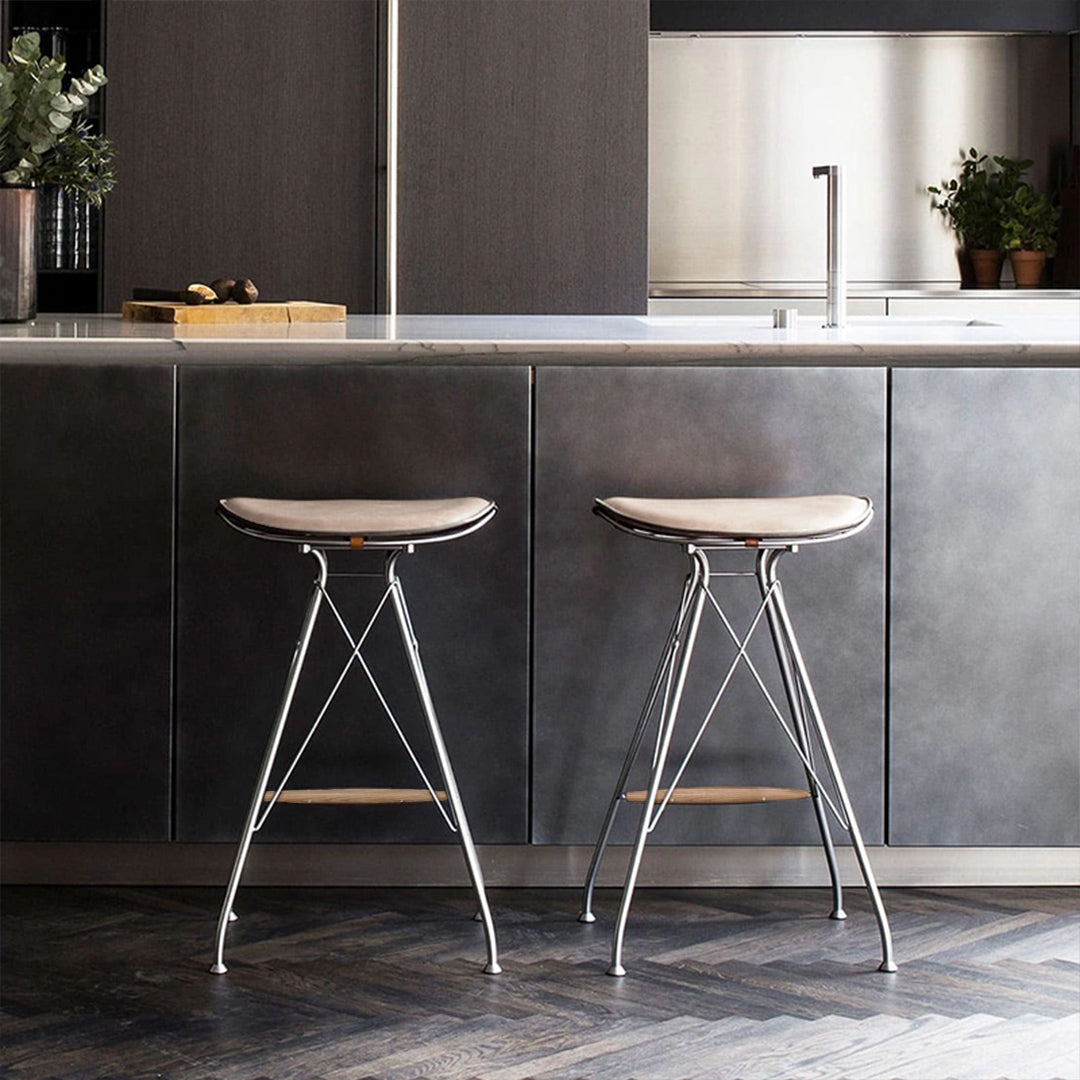 AS IS - Saddle Leather Bar Stool PS-B162 - DISPLAY ITEM - ebarza Furniture UAE | Shop Modern Furniture in Abu Dhabi & Dubai - مفروشات ايبازرا في الامارات | تسوق اثاث عصري وديكورات مميزة في دبي وابوظبي