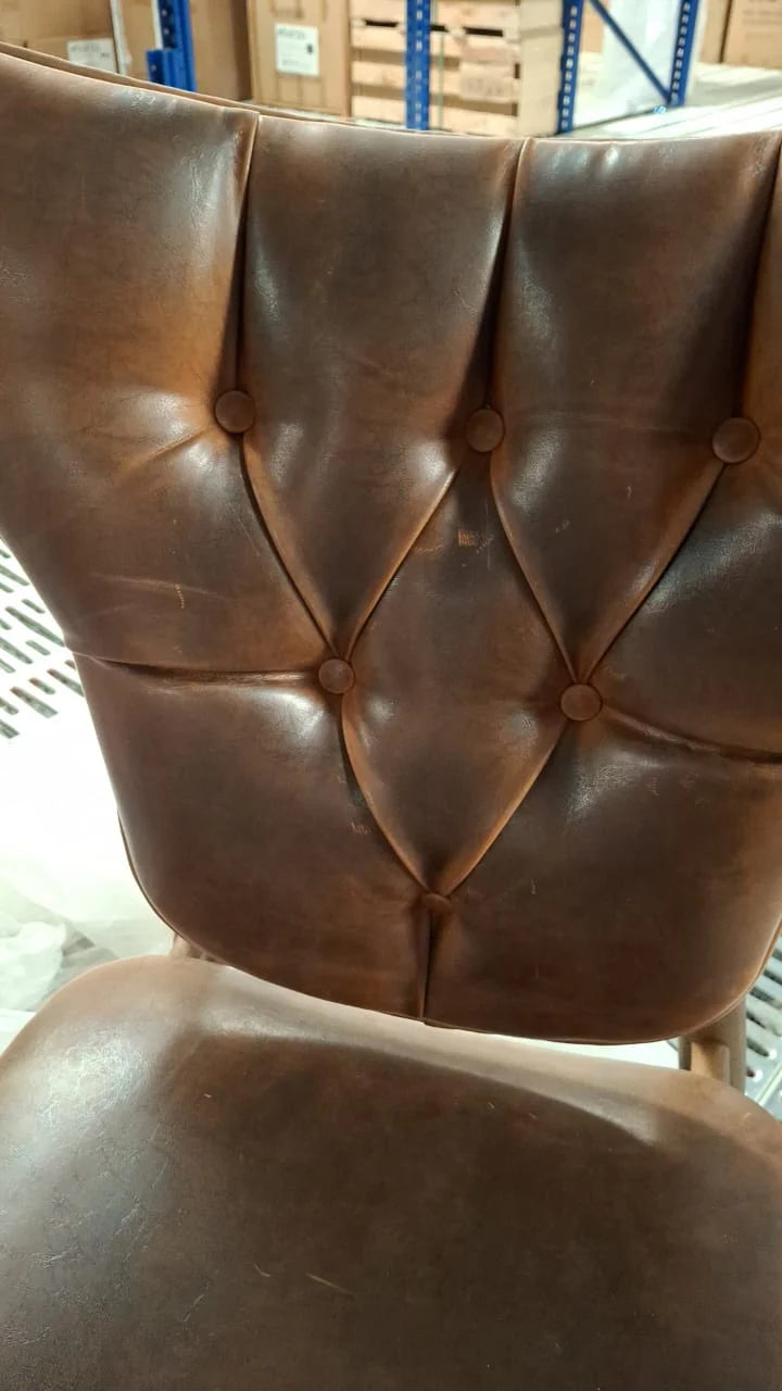 AS IS - Solo Flora Lounge Chair Solo-Vintage Brown - DISPLAY ITEM - ebarza Furniture UAE | Shop Modern Furniture in Abu Dhabi & Dubai - مفروشات ايبازرا في الامارات | تسوق اثاث عصري وديكورات مميزة في دبي وابوظبي
