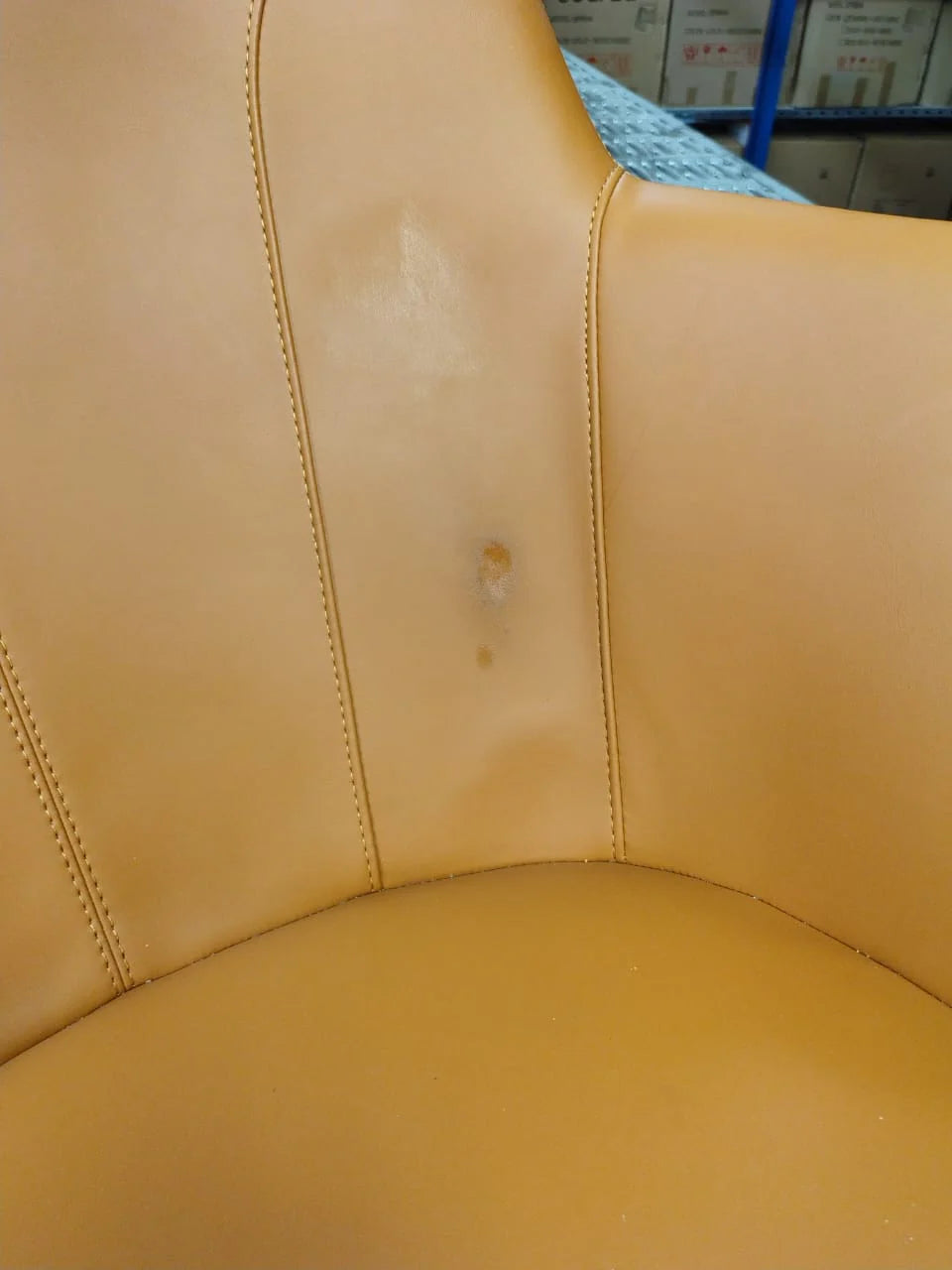 As Is - Relax Lounge Chair Lc035-Br - DISPLAY ITEM - ebarza Furniture UAE | Shop Modern Furniture in Abu Dhabi & Dubai - مفروشات ايبازرا في الامارات | تسوق اثاث عصري وديكورات مميزة في دبي وابوظبي