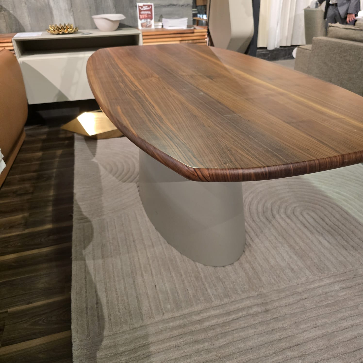 Display Item - Lucca Kristal Dining Table Krstl-Lucadt-YAS - DISPLAY ITEM - ebarza Furniture UAE | Shop Modern Furniture in Abu Dhabi & Dubai - مفروشات ايبازرا في الامارات | تسوق اثاث عصري وديكورات مميزة في دبي وابوظبي