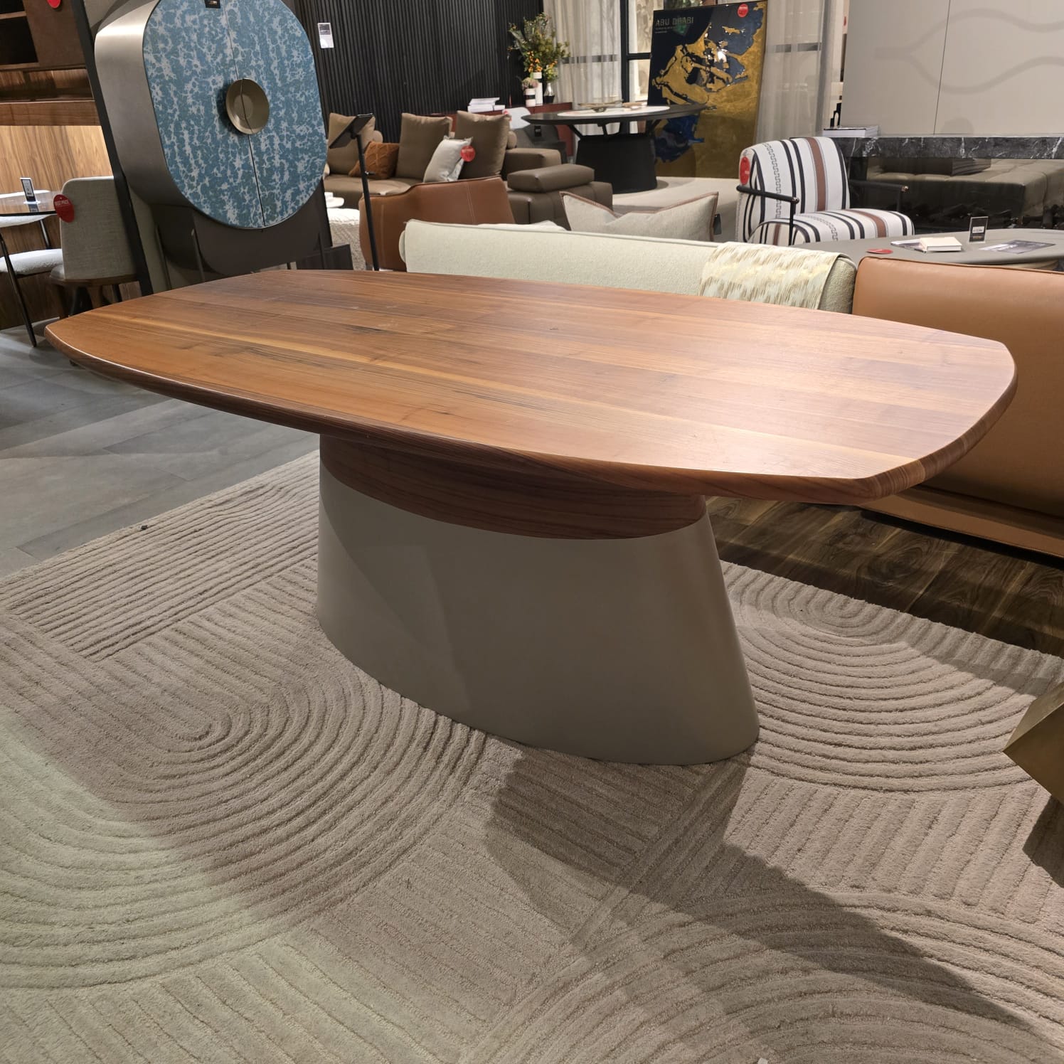 Display Item - Lucca Kristal Dining Table Krstl-Lucadt-YAS - DISPLAY ITEM - ebarza Furniture UAE | Shop Modern Furniture in Abu Dhabi & Dubai - مفروشات ايبازرا في الامارات | تسوق اثاث عصري وديكورات مميزة في دبي وابوظبي